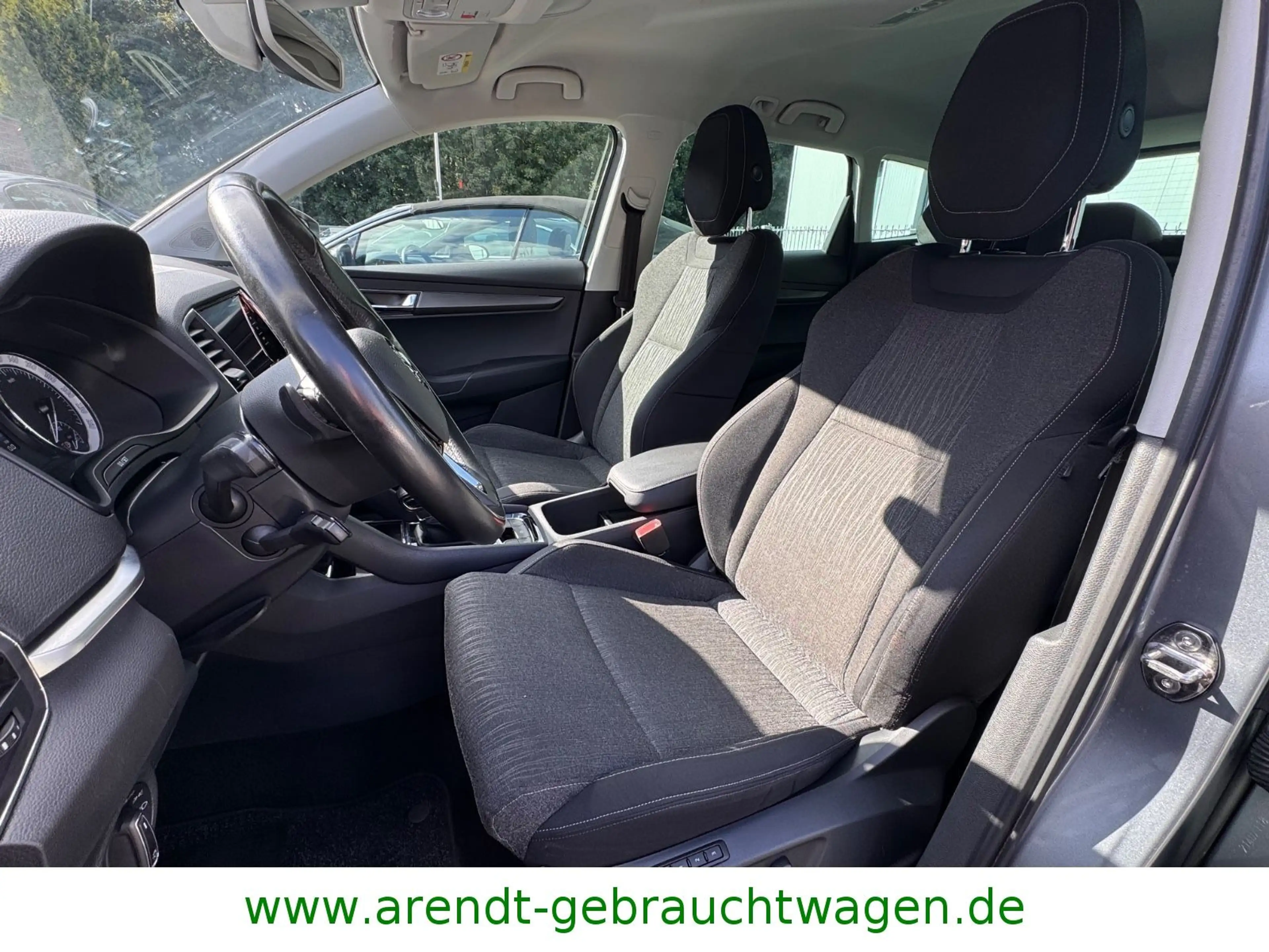 Skoda Karoq Style *DSG/ACC/AHK/CarPlay* — photo 9