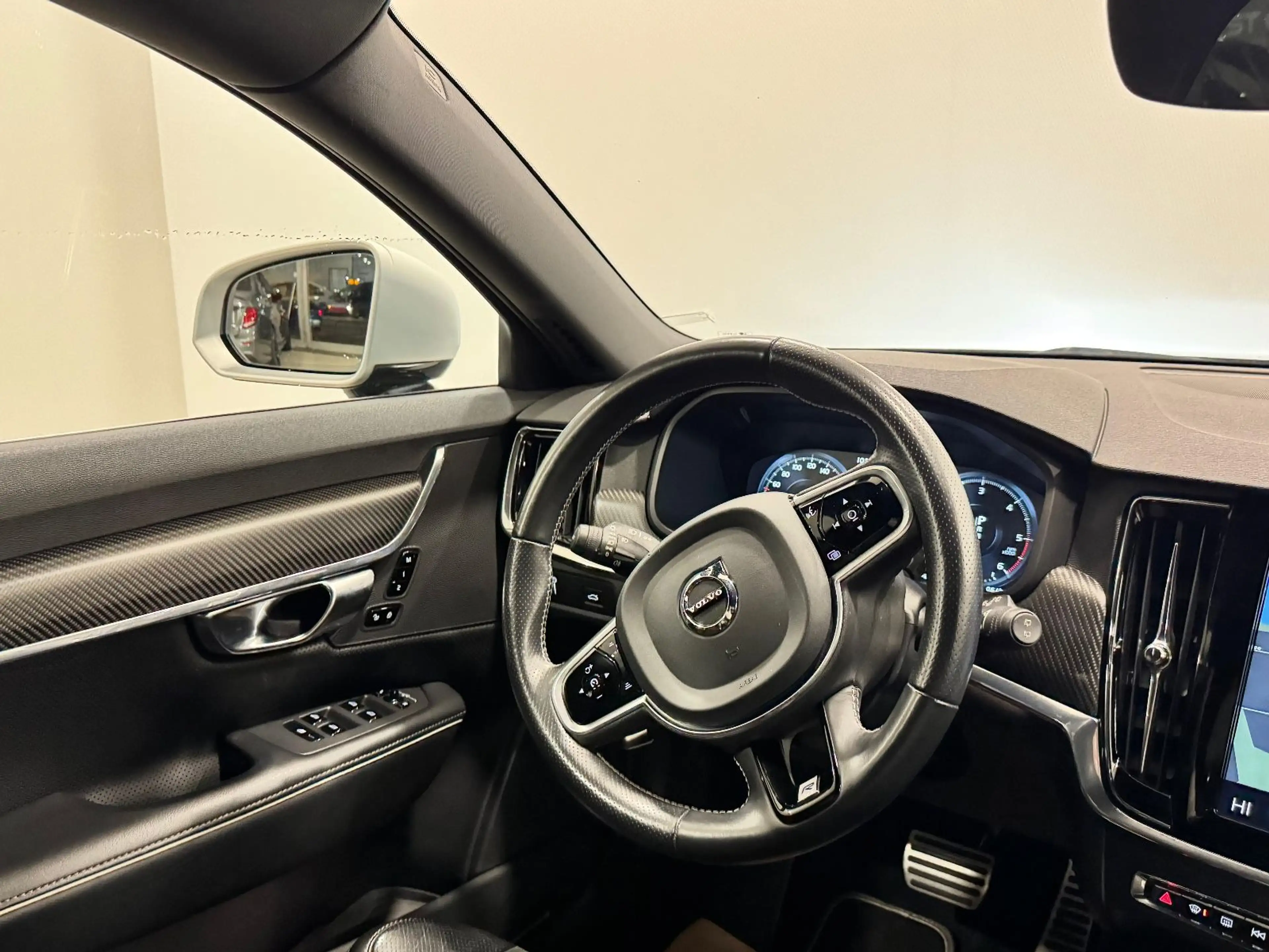 Volvo V90 2.0 D5 R-Design AWD|KAMERA|DAB+|LED|MEMORY| — photo 6