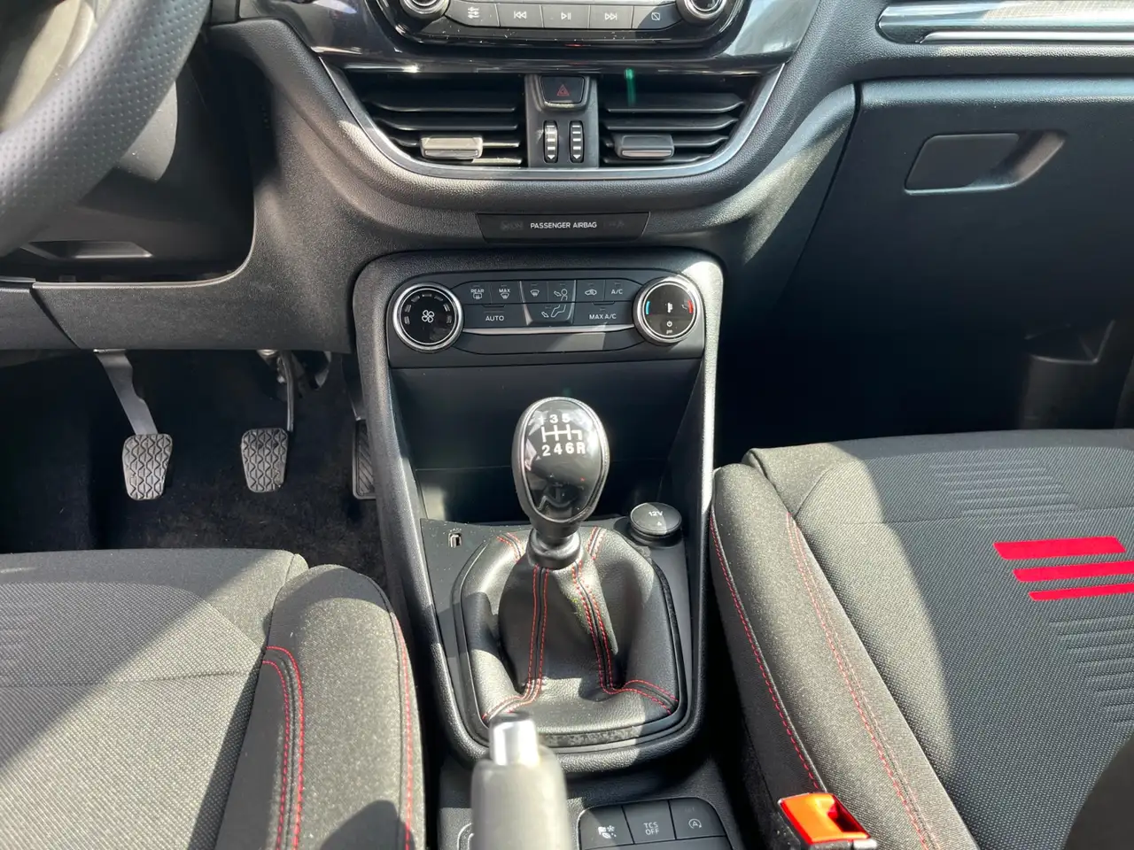Ford Fiesta VII 2022 5p Fiesta 5p 1.0 ecoboost h ST-Line 125, миниатюра 17