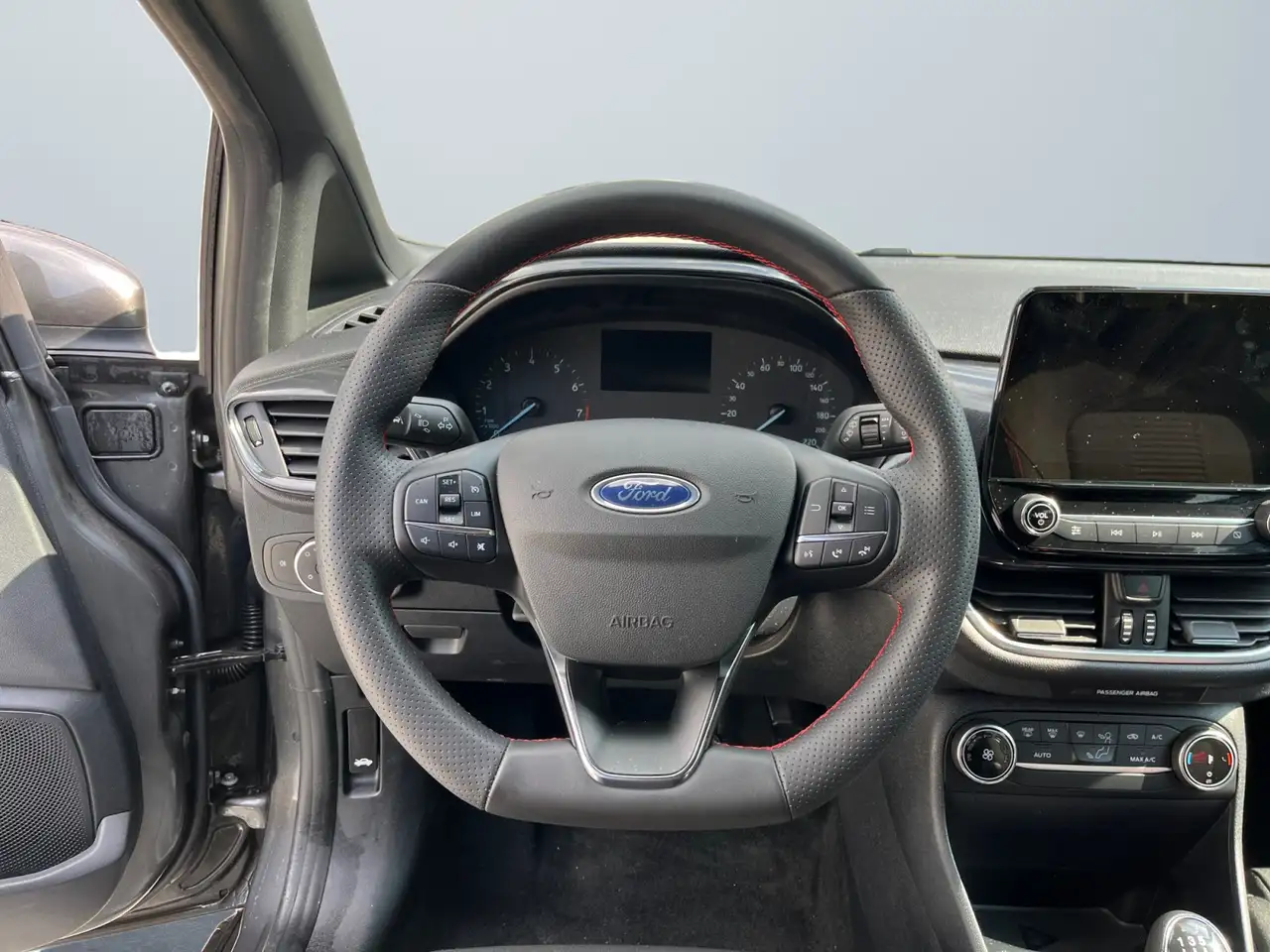 Ford Fiesta VII 2022 5p Fiesta 5p 1.0 ecoboost h ST-Line 125, миниатюра 14