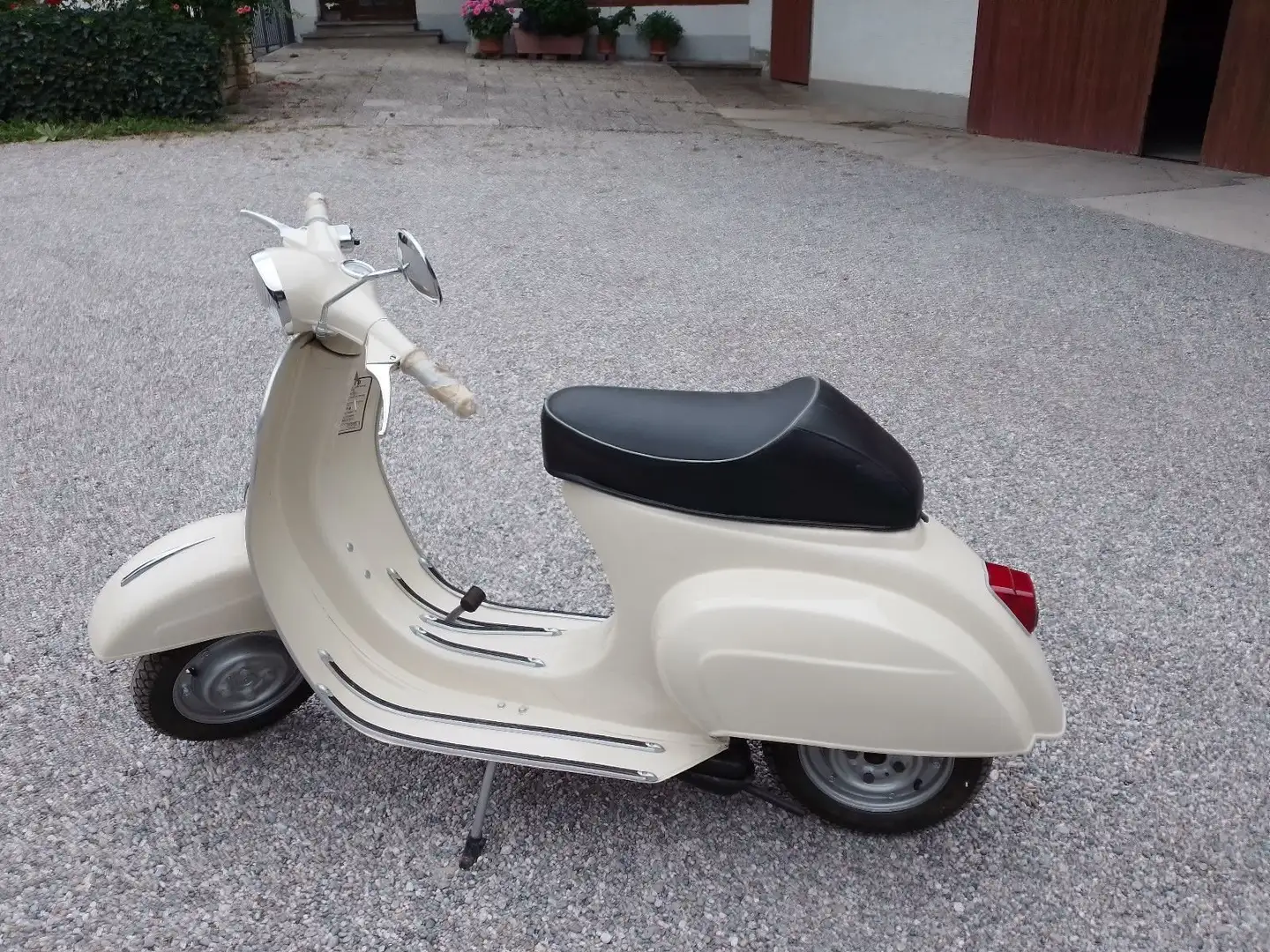 Vespa 50 VESPA V50 - 1
