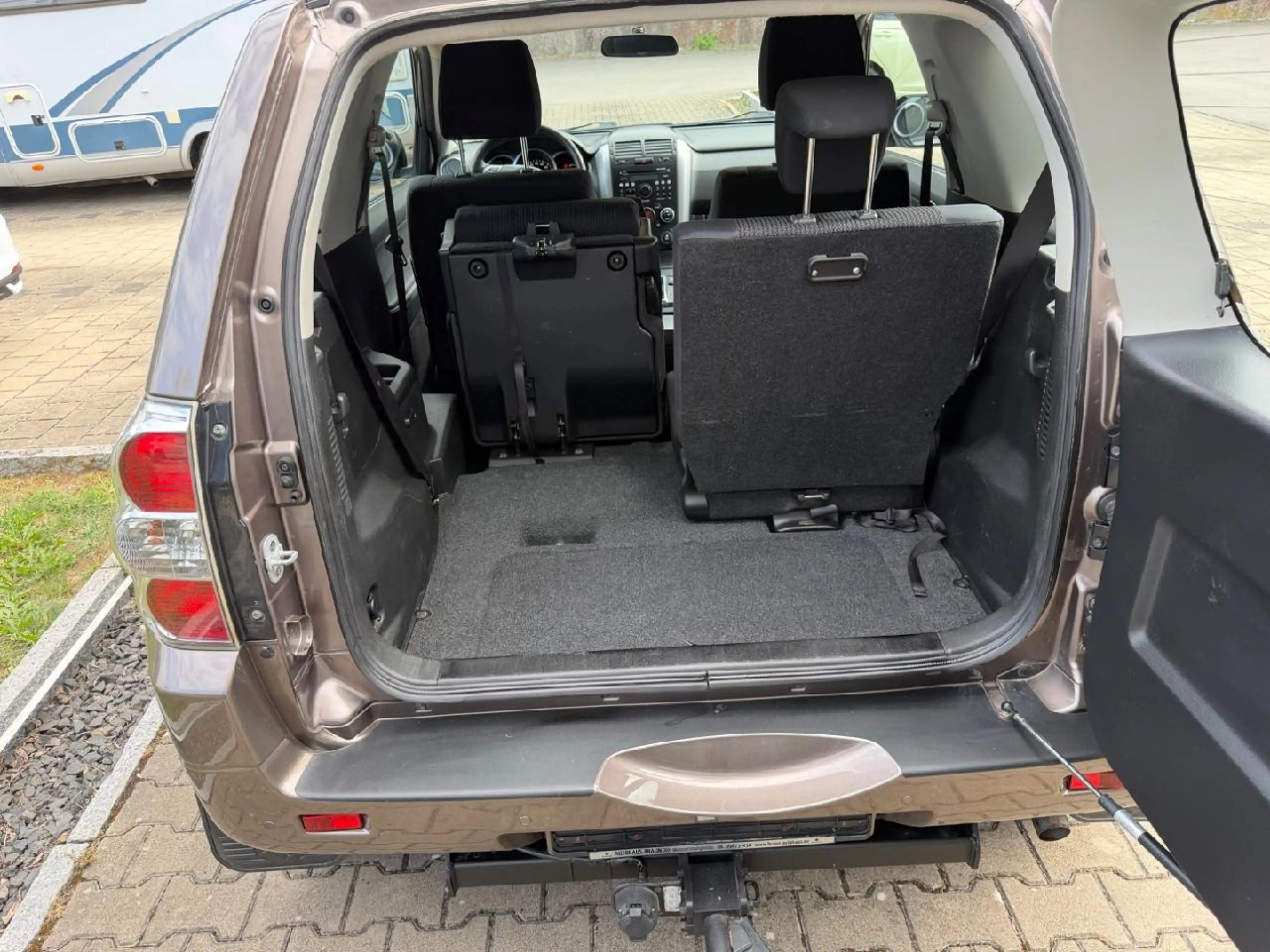 Suzuki Grand Vitara 1.9 DDIS Comfort — photo 6