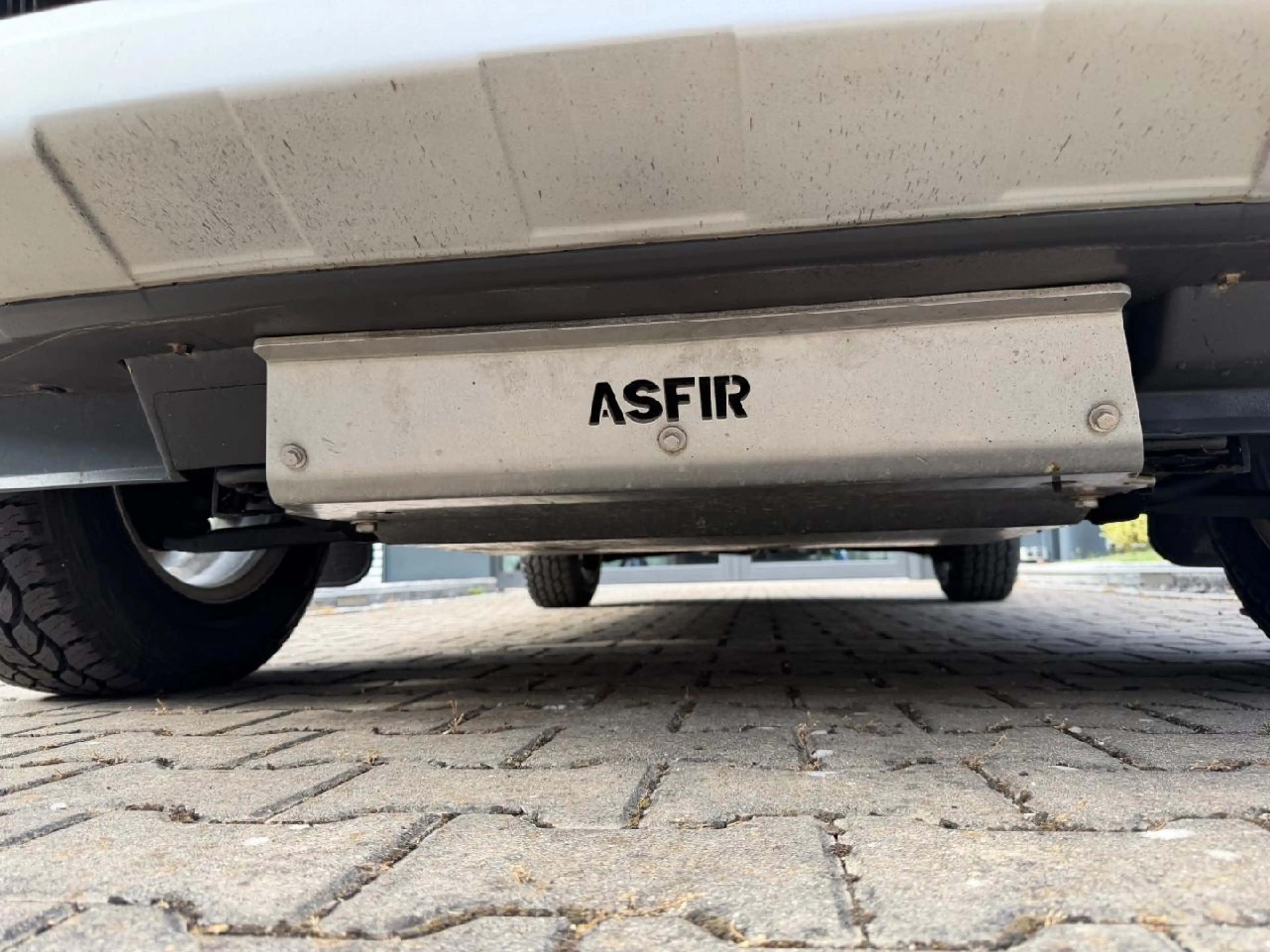 Suzuki Grand Vitara 1.9 DDIS Comfort — photo 14
