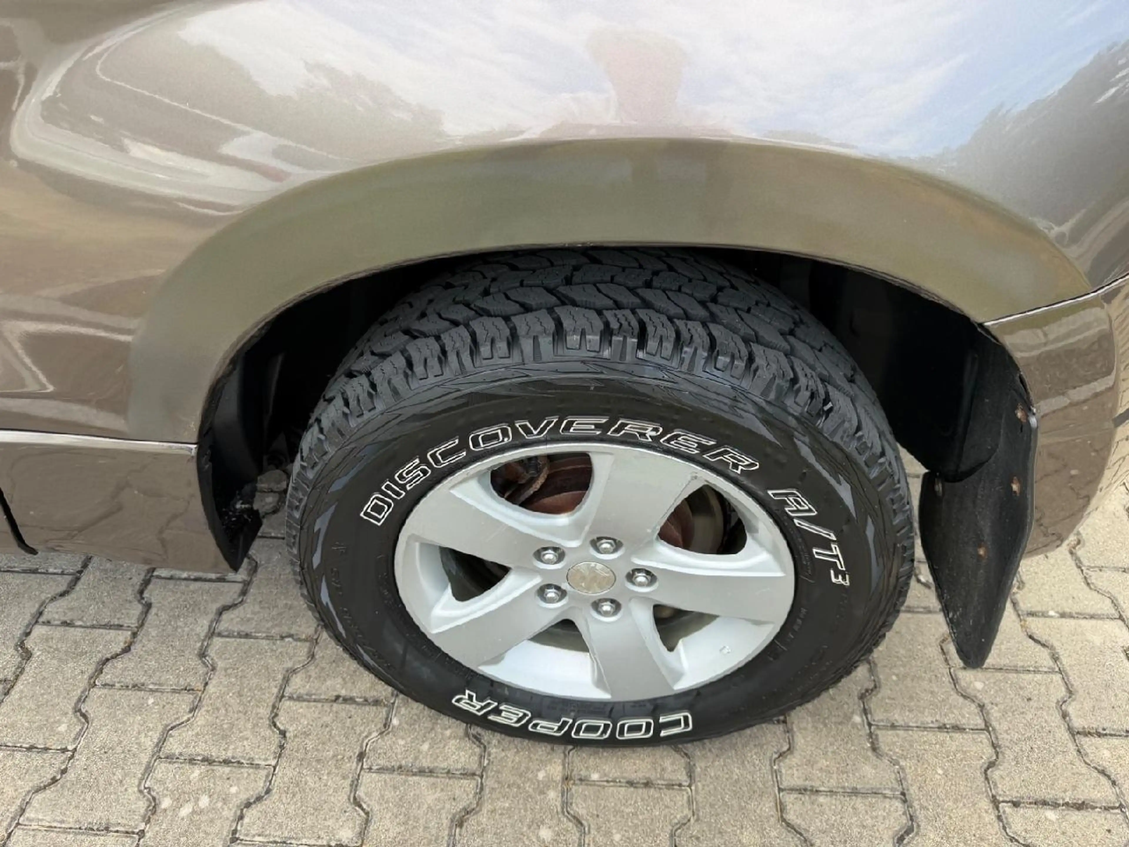Suzuki Grand Vitara 1.9 DDIS Comfort — photo 12