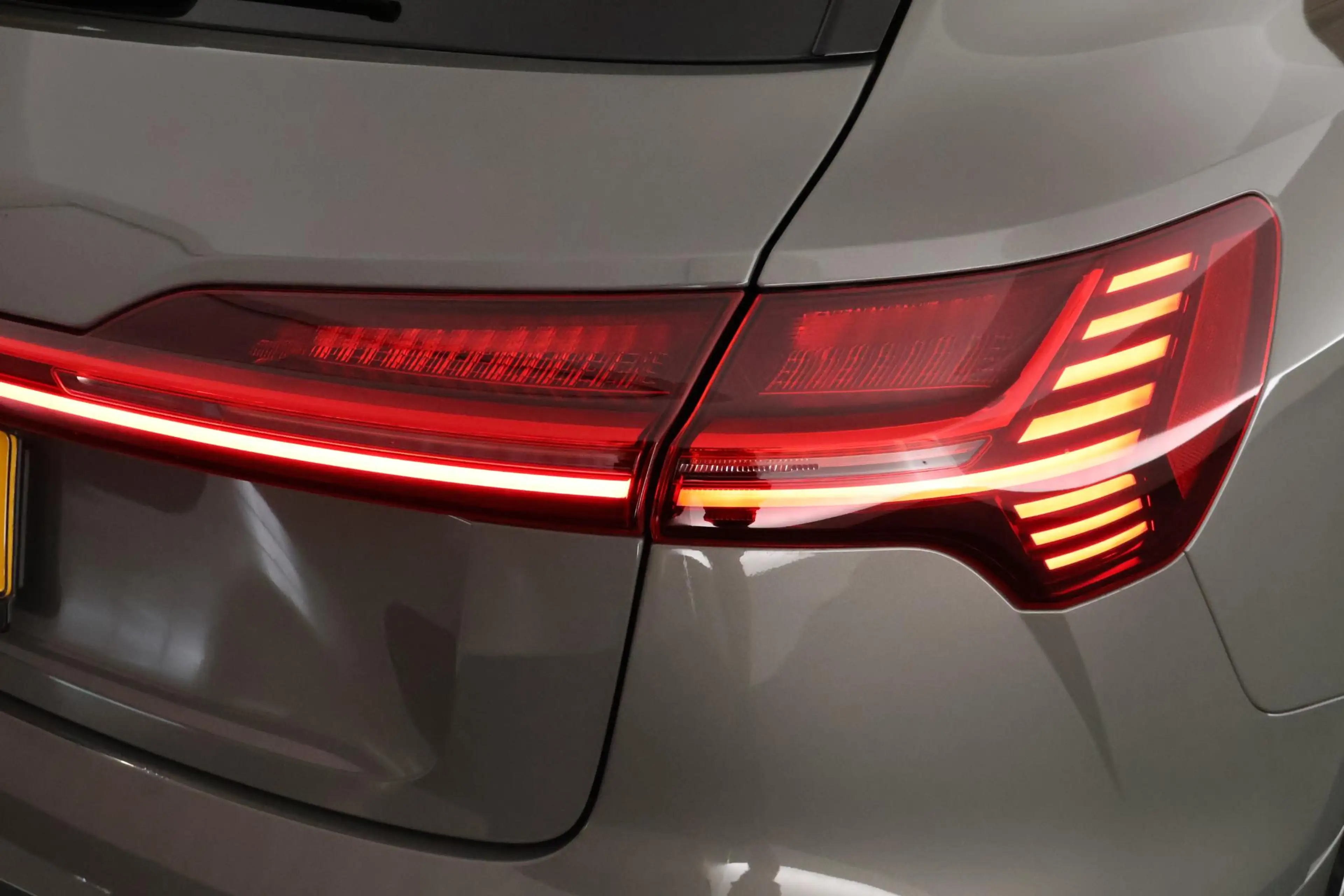 Audi Q8 e-tron 50 340pk quattro Advanced Edition 95 kWh SOH 100% — photo 37