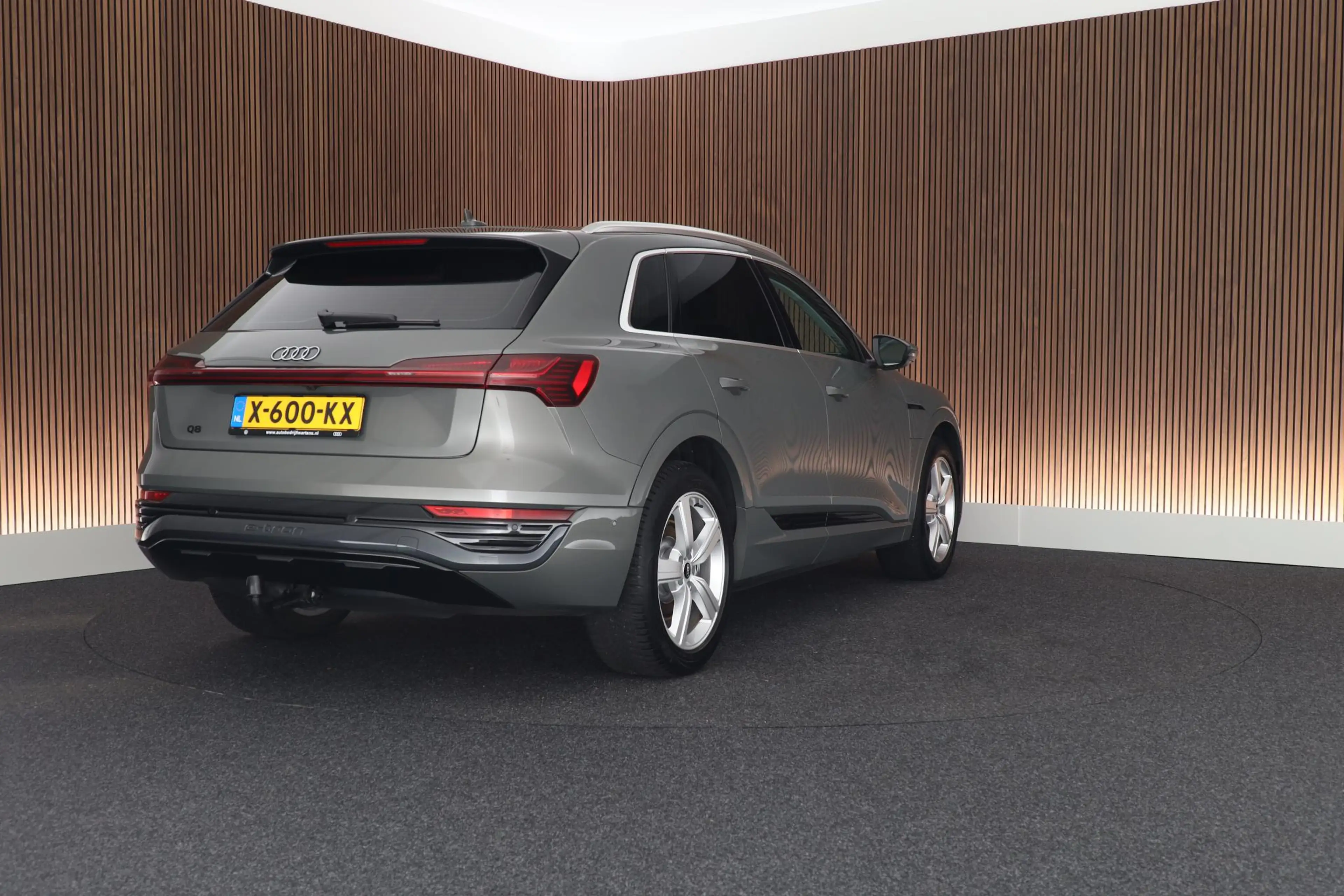 Audi Q8 e-tron 50 340pk quattro Advanced Edition 95 kWh SOH 100% — photo 9