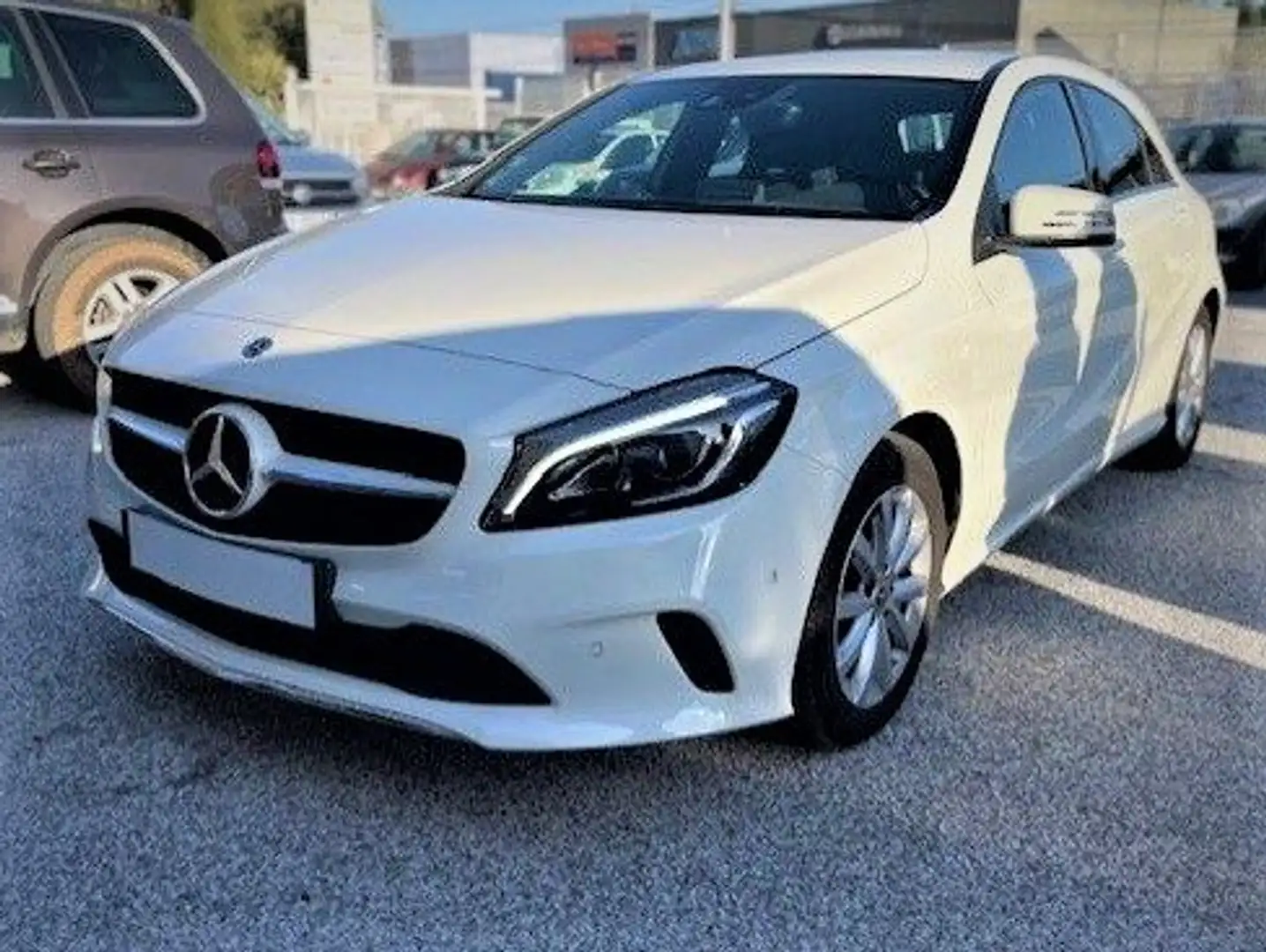Mercedes-Benz A 180 Classe   Intuition 1°main tbe garantie 12 mois Blanc - 1