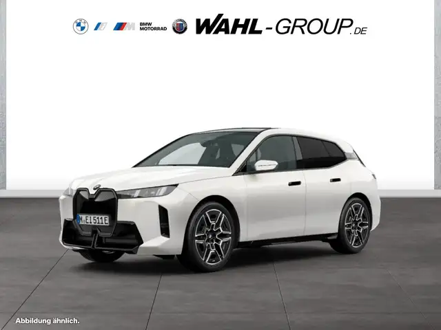 BMW iX xDrive45 M Sport Pro AHK Panorama IconicGlow Innov