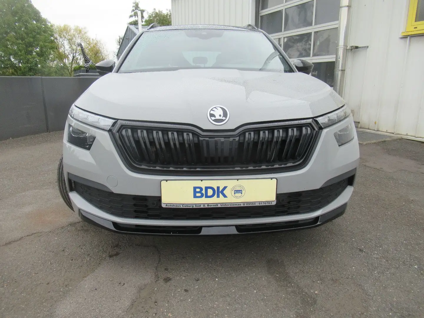 Skoda Kamiq Monte Carlo PANORAMA LED AHK 4xSHZG KAMERA Gris - 2