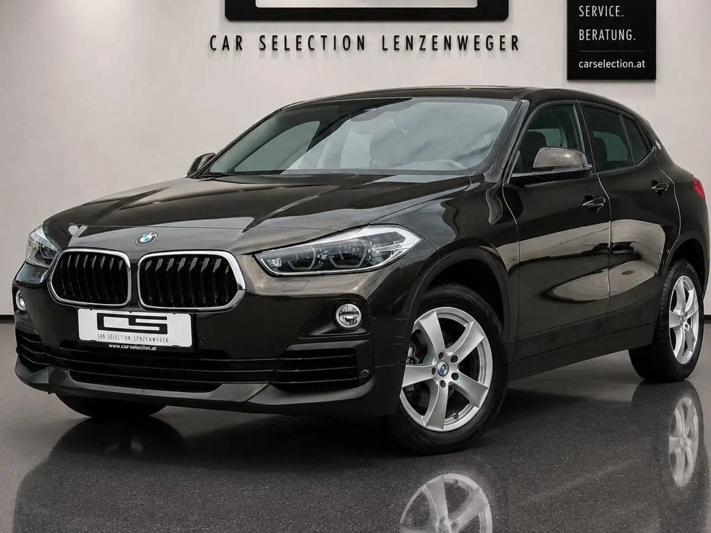 BMW X2 sDrive18i/Head UP/ Navi Plus / LED Braun - 1
