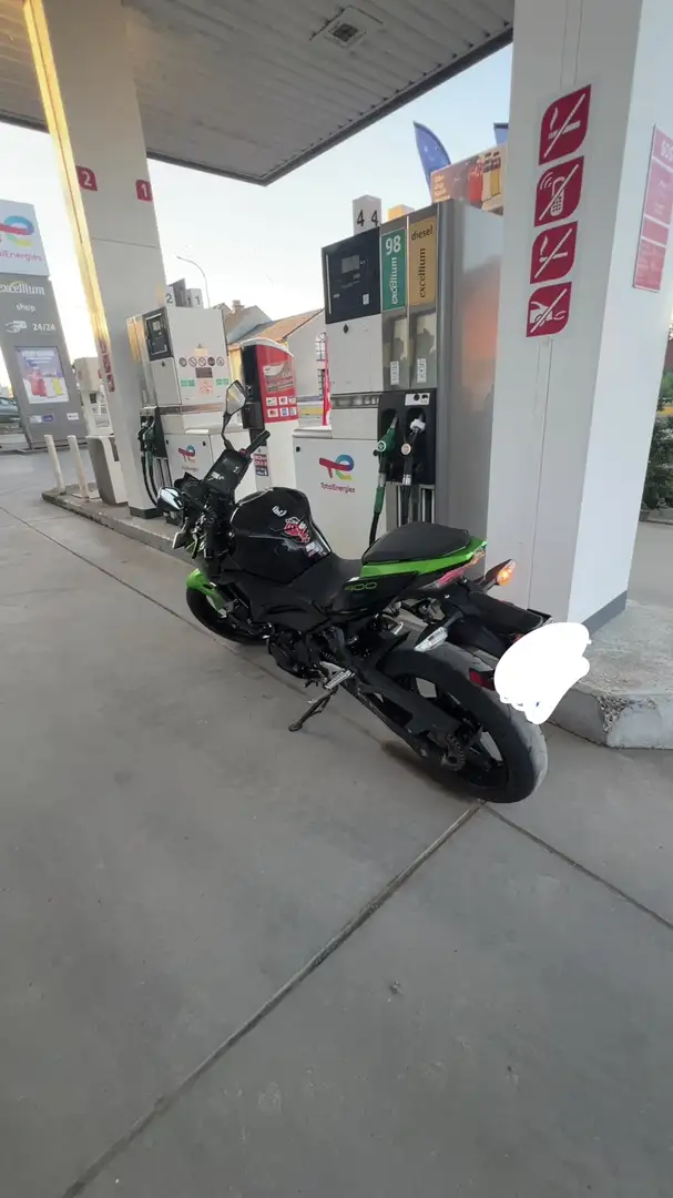Kawasaki Z 400 ABS - 2019 - Performance Pack - Gekeurd! - 1