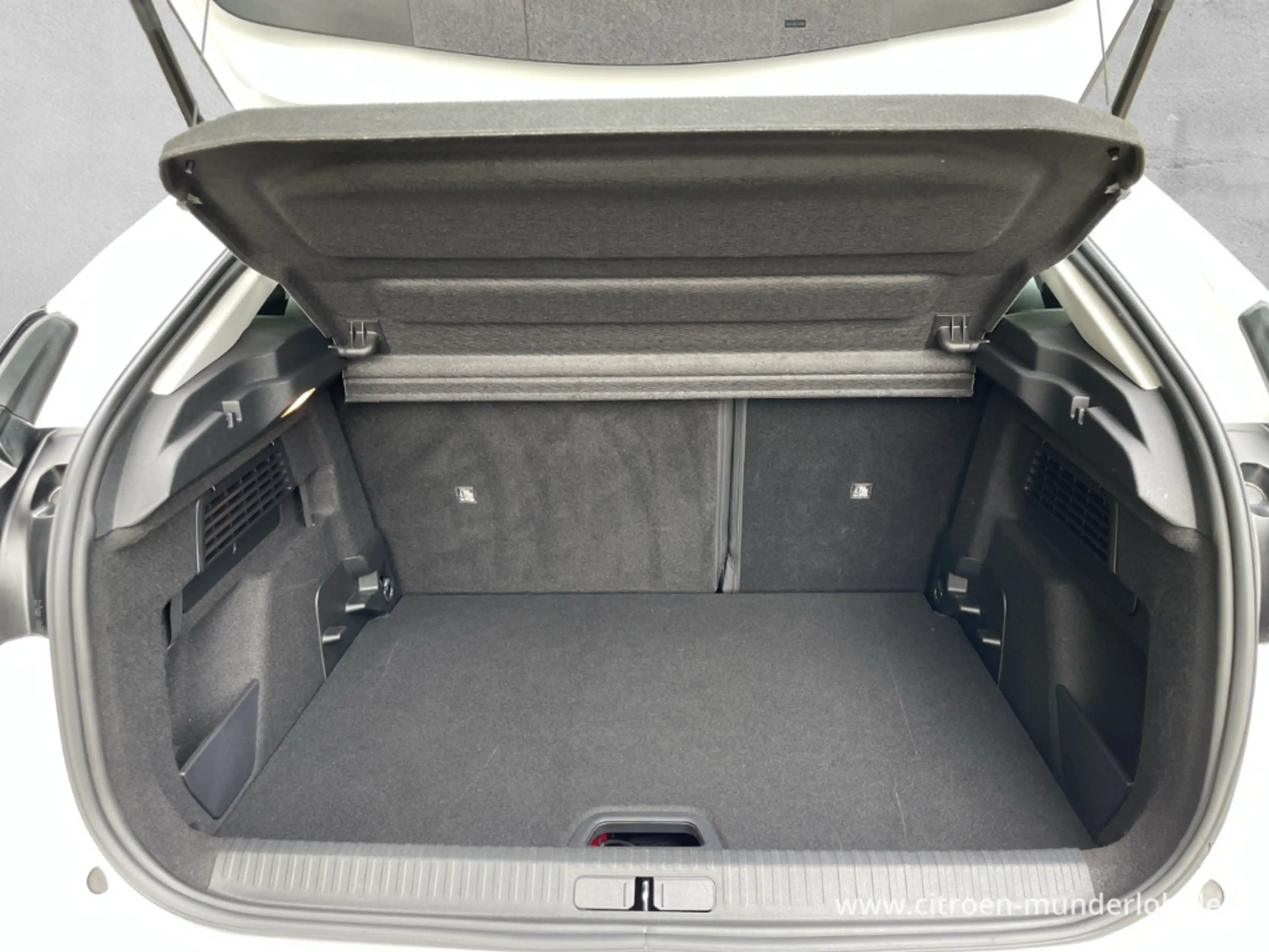 Citroen E-C4 Electric 136 ELEKTRO Feel-Pack  KLIMA NAVI RÜCKFAHRKAMERA — photo 5