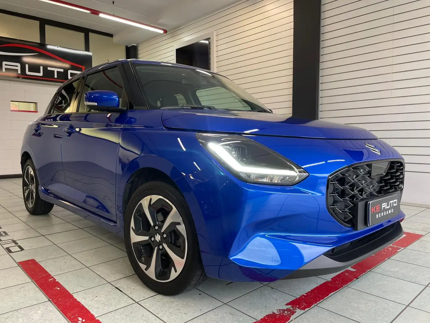 Suzuki Swift Swift VII 2024 1.2h Top 2wd Blauw - 1