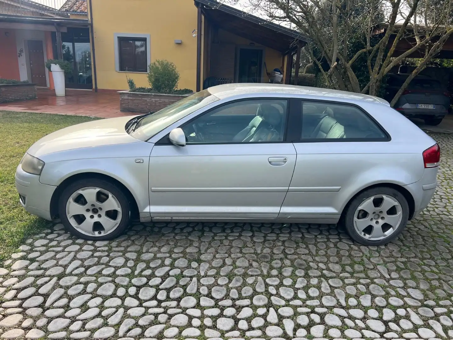 Audi A3 2.0 tdi Attraction dsg - 1