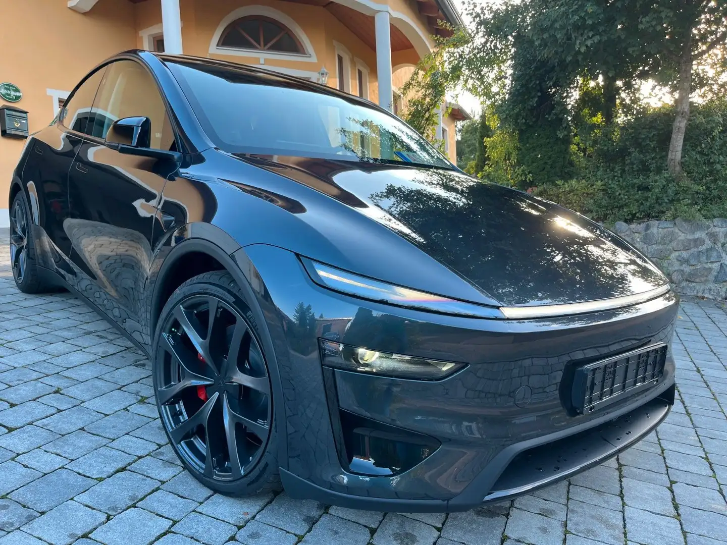 Tesla Model Y Performance JUNIPER FACELIFT Grau - 2