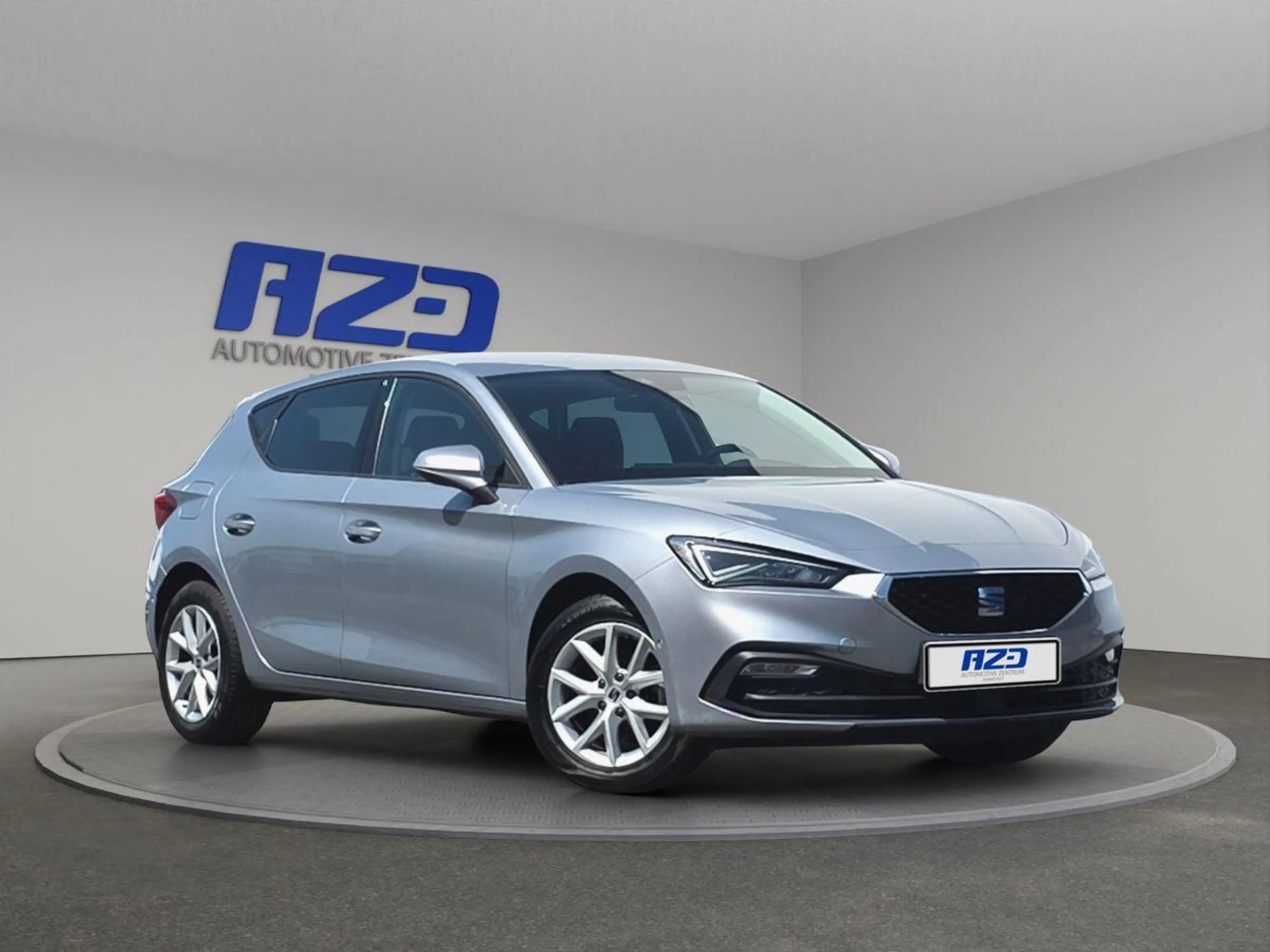 SEAT Leon Style TDI DSG V-COCK R-KAM NAVI LED 3Z-KLIMA — photo 3