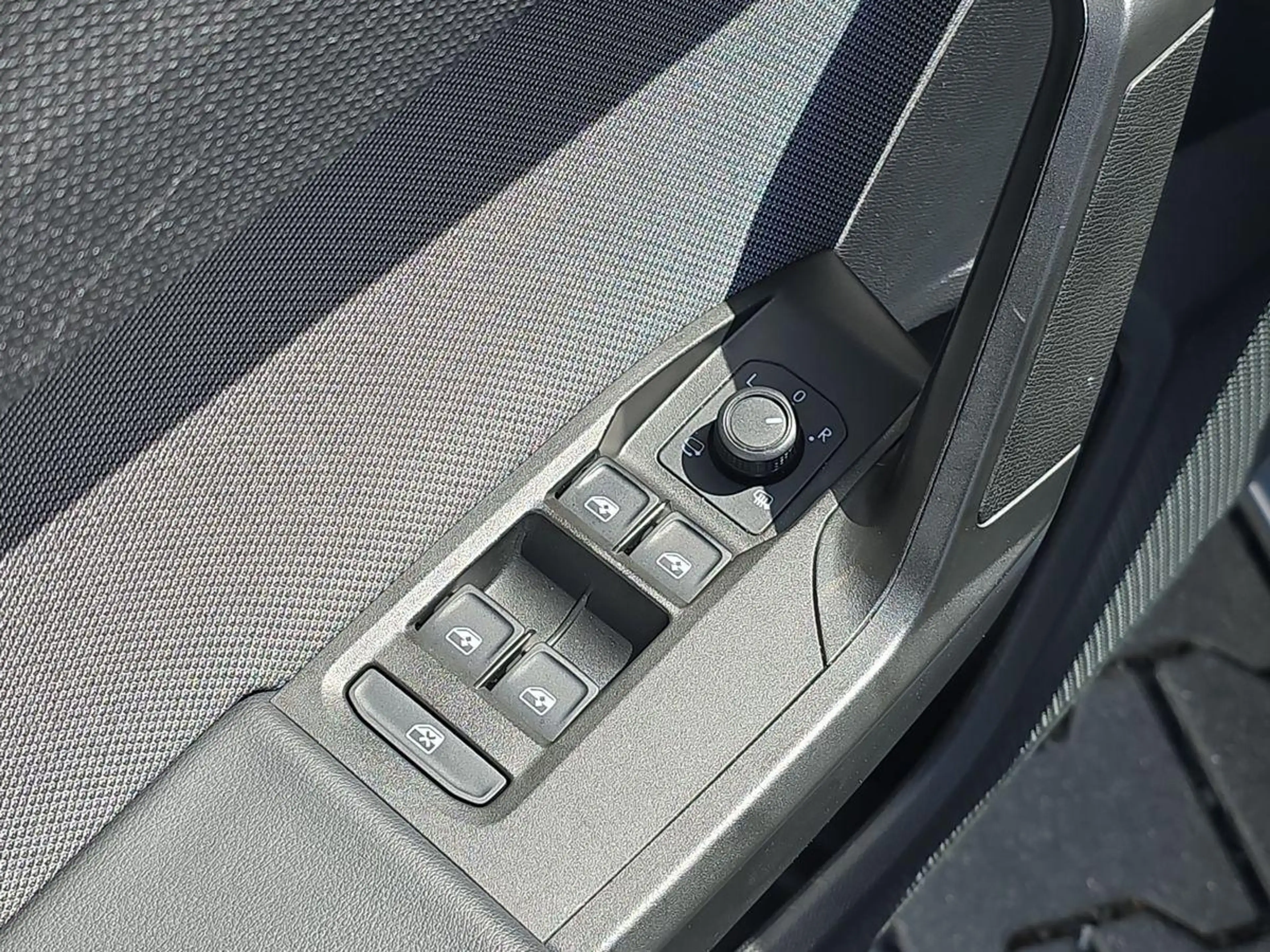 SEAT Leon Style TDI DSG V-COCK R-KAM NAVI LED 3Z-KLIMA — photo 11