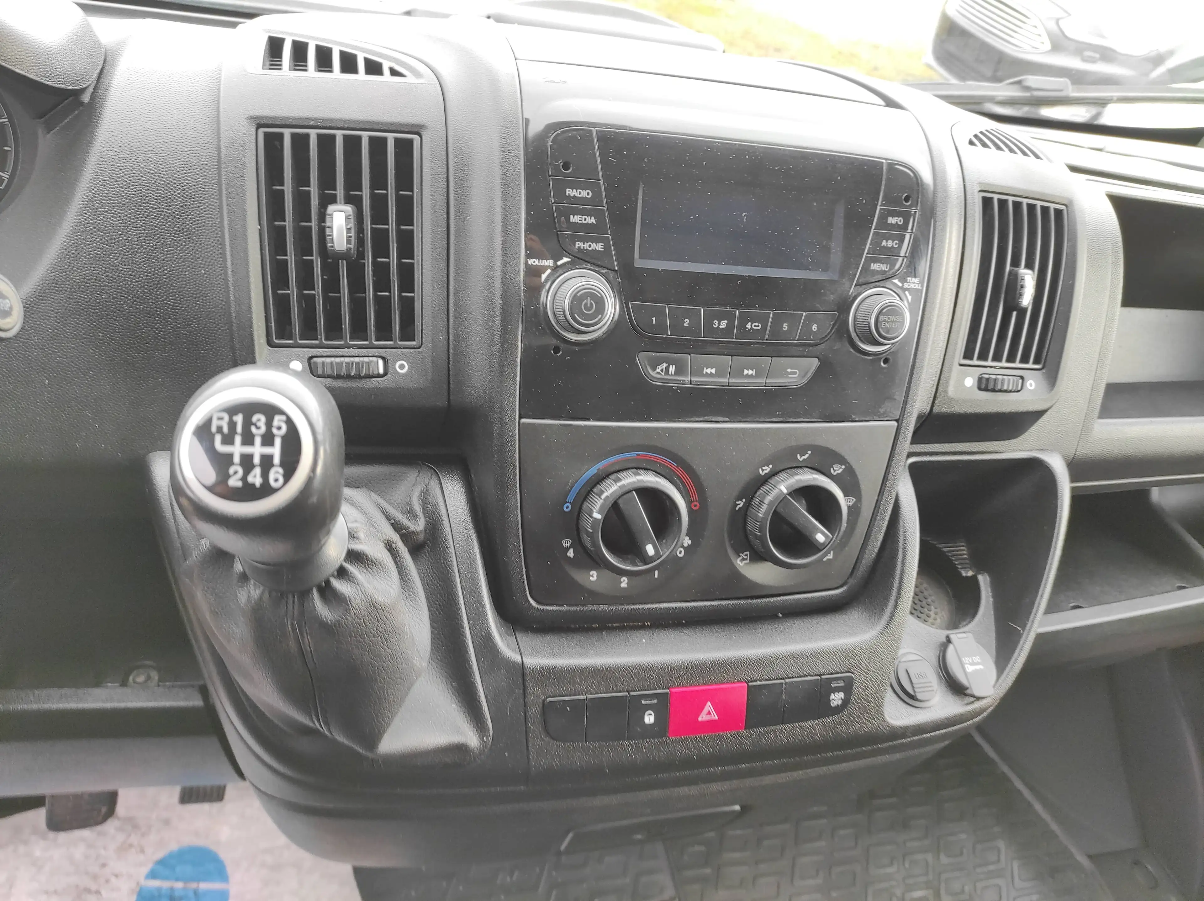 Citroen Jumper 2.0 DAB TEMP PDC 33 L1H1 Profi BlueHDi 130 Start — photo 13