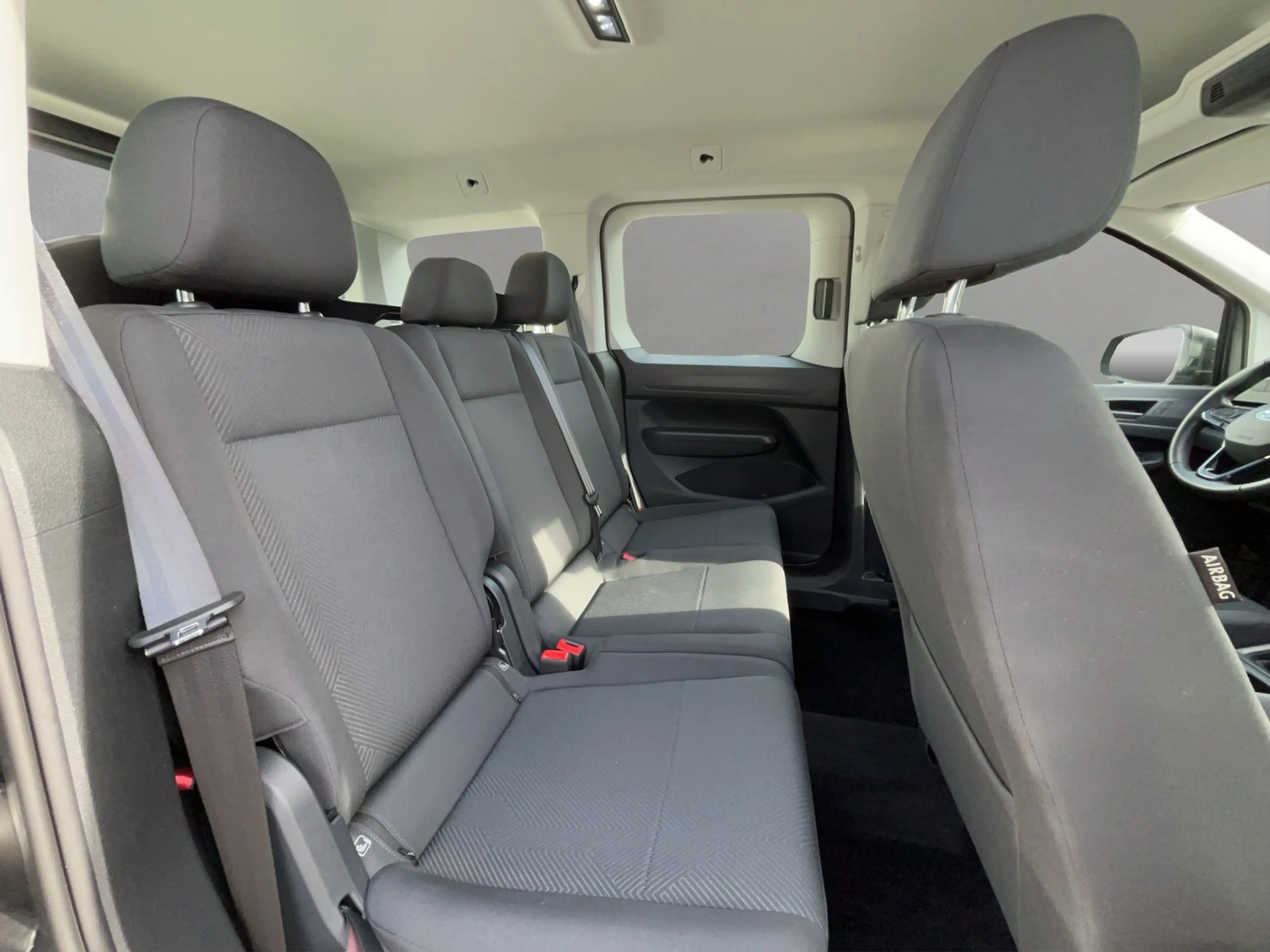 Ford Tourneo Connect AHK/PDC/NAVI/KLIMA/TEMPOMAT/ — photo 9