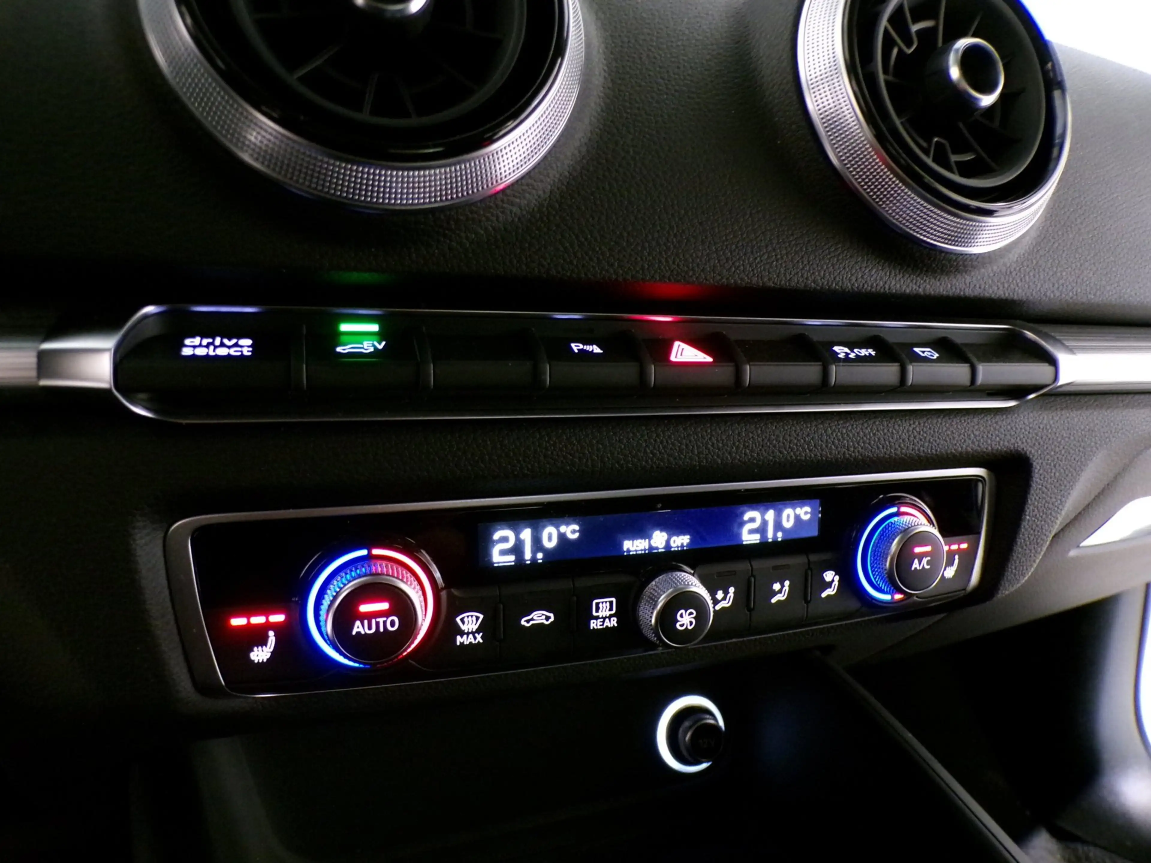Audi A3 Sportback 1.4 e-tron Sport Pro Line plus Apple-Car — photo 20