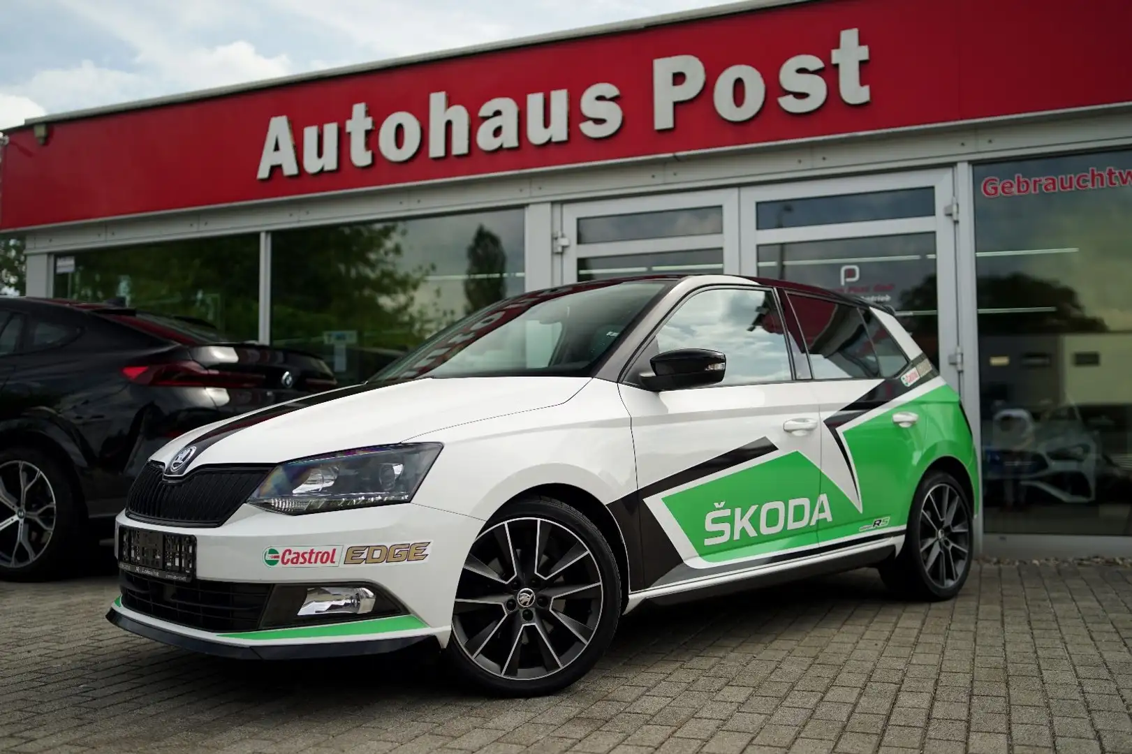 Skoda Fabia R5 Automatik ACC Kamera CarPlay Sitzheiz Weiß - 1