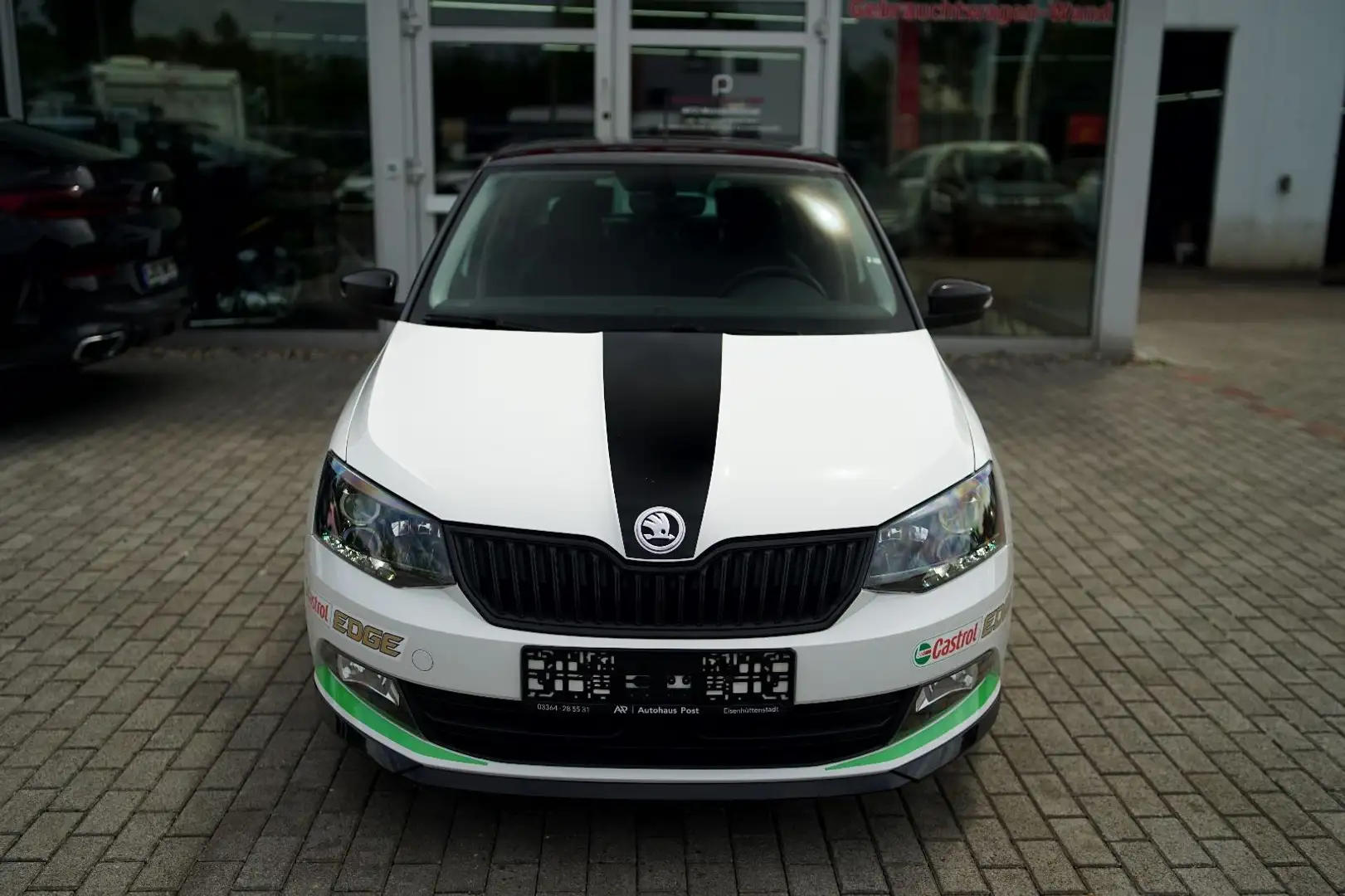 Skoda Fabia R5 Automatik ACC Kamera CarPlay Sitzheiz Weiß - 2