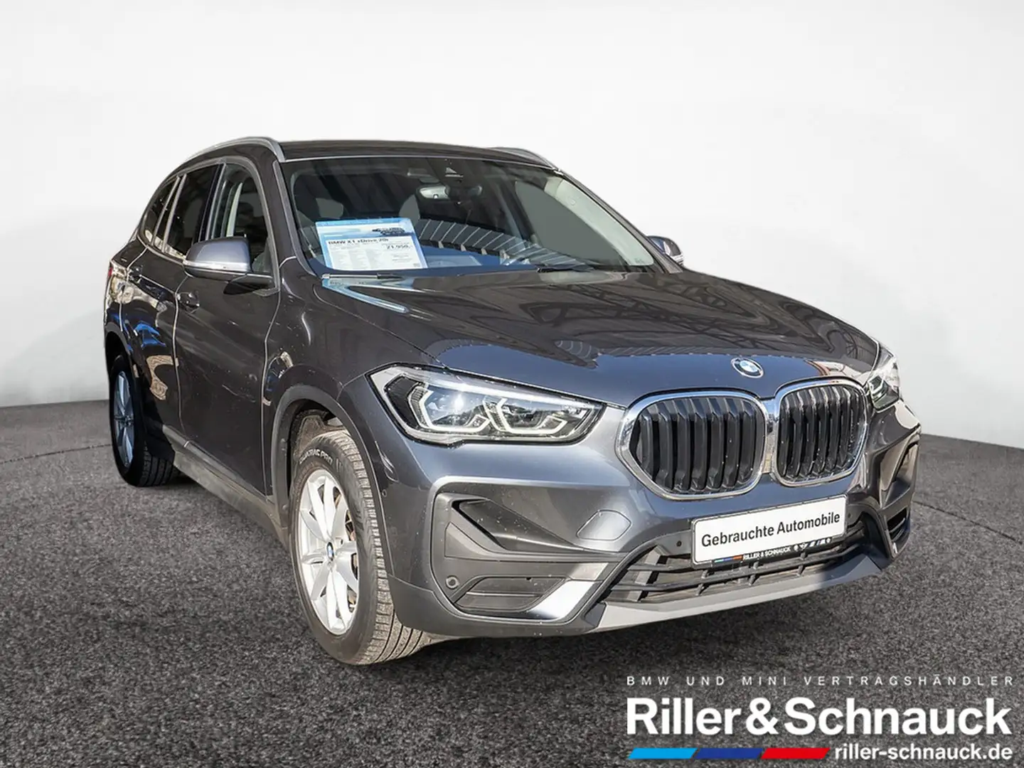 BMW X1 xDrive 20i LED LED+NAVI+SHZ+PDC+KLIMAAUT+ Grau - 2