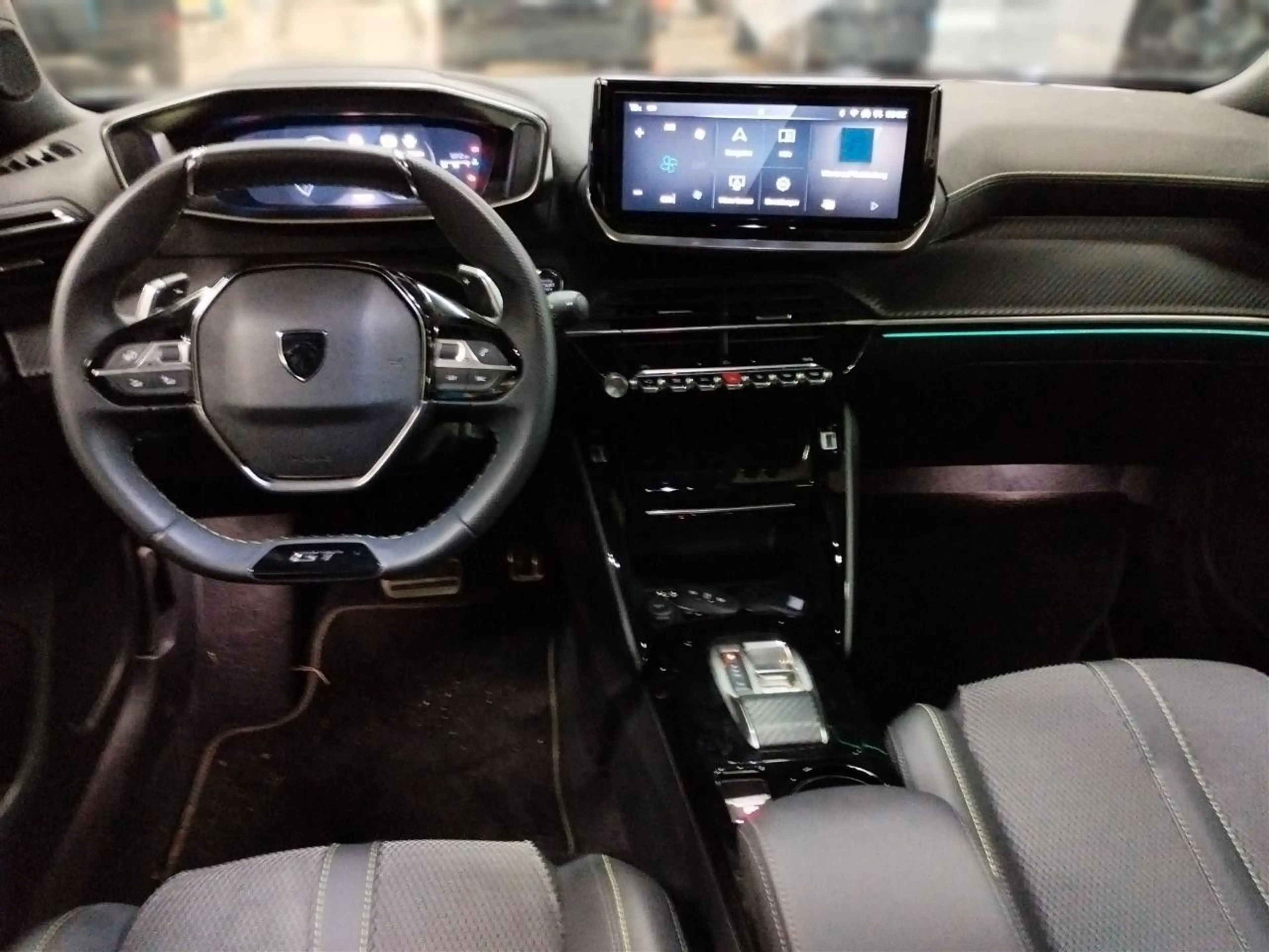 Peugeot 2008 GT HYBRID 145 e-DSC6 *360°KAM*MATRIX* — photo 10