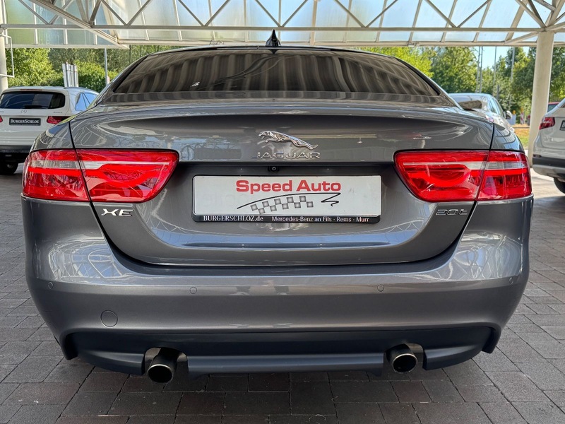 Jaguar XE 2.0t R-Sport/NAVI/KAMERA/MERID/BLACK PACK/19 — photo 10