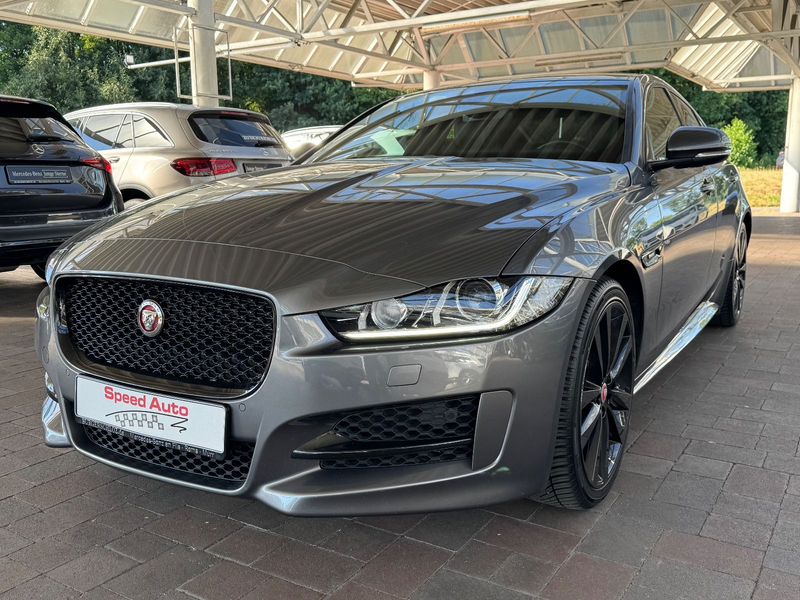 Jaguar XE 2.0t R-Sport/NAVI/KAMERA/MERID/BLACK PACK/19 — photo 3