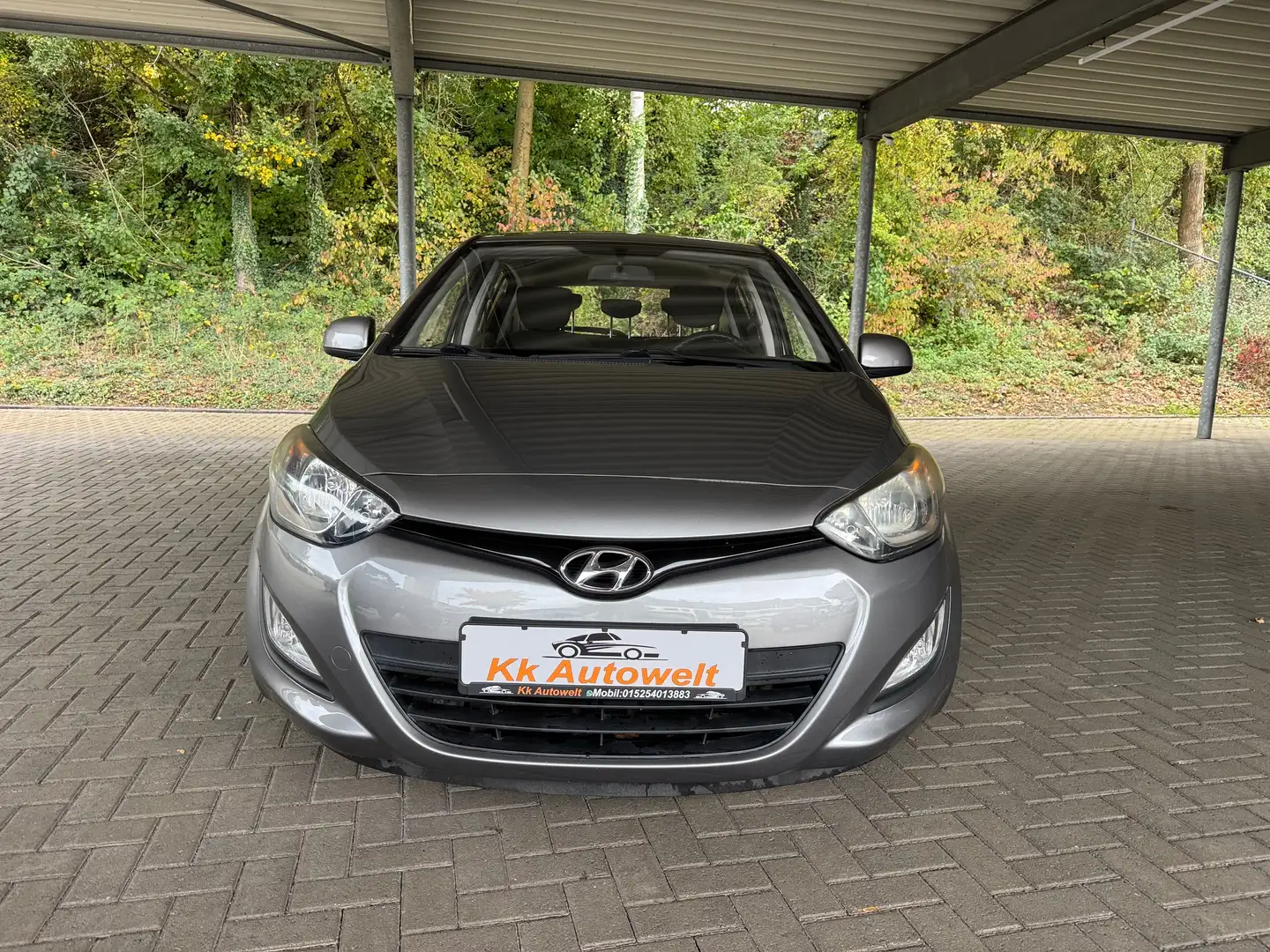 Hyundai i20 Classic, Klima, Elktr. Fensterheber, Zentralverrie Grau - 2