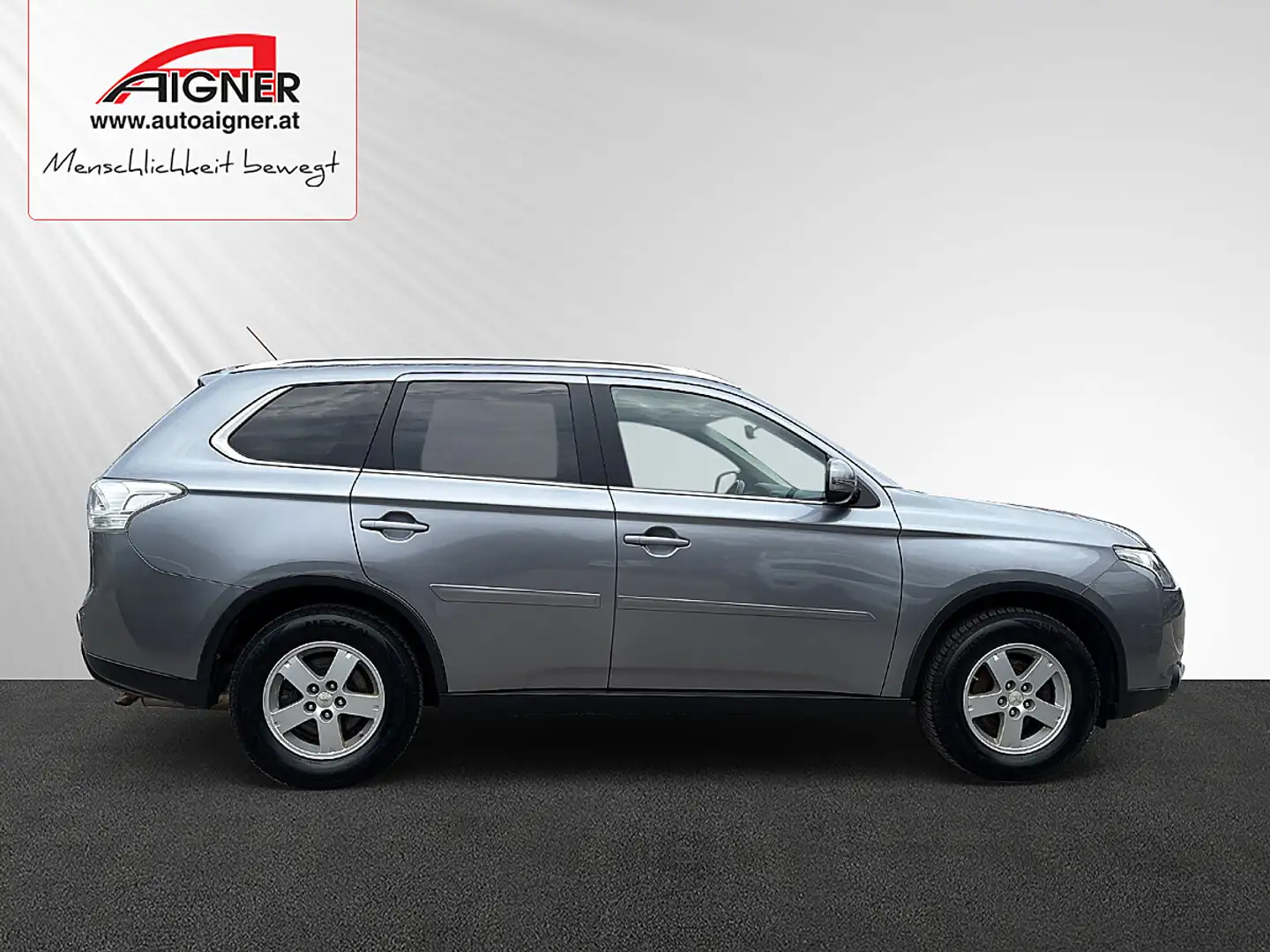 Mitsubishi Outlander 2,2 DI-D AS&G Instyle Grau - 2