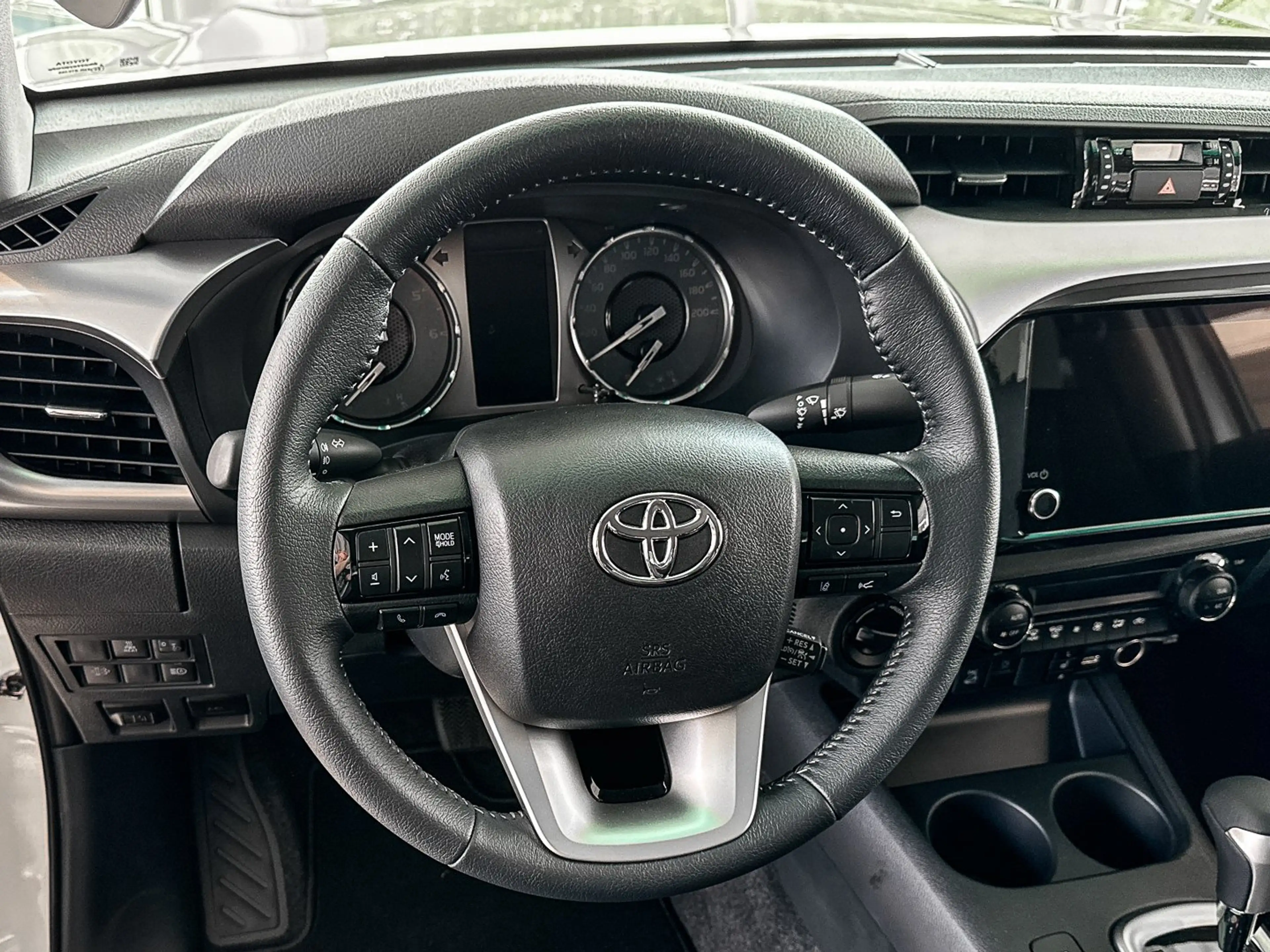 Toyota Hilux 2.4 l Xtra Cab AT 4X4 Comfort Car Play — photo 12