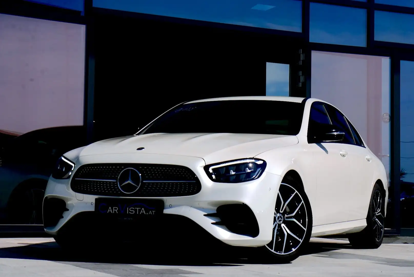 Mercedes-Benz E 220 d AMG Line *Head-up-Display - Virtual - Burmester Weiß - 2