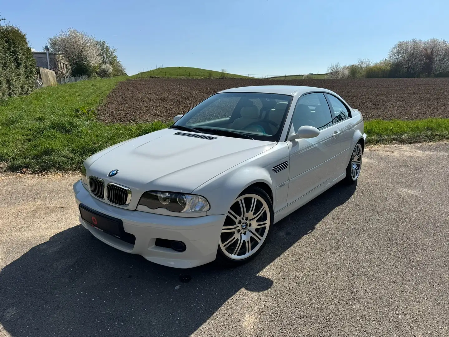 BMW M3 Schaltgetriebe, neuer Innenraum Blanco - 1