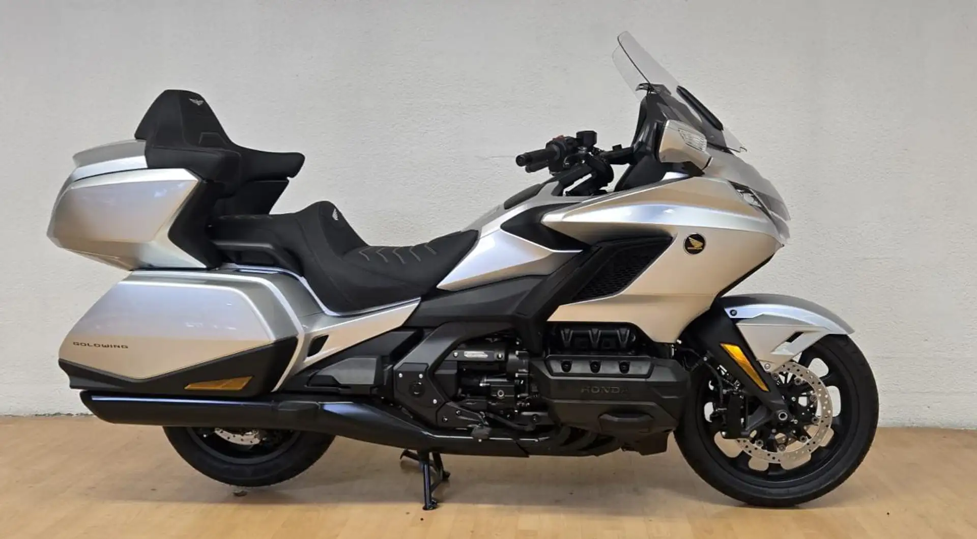 Honda Gold Wing Argent - 2