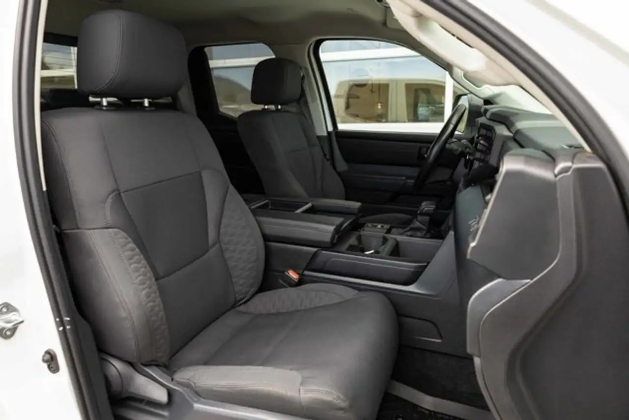 Toyota Tundra снимка Toyota Tundra