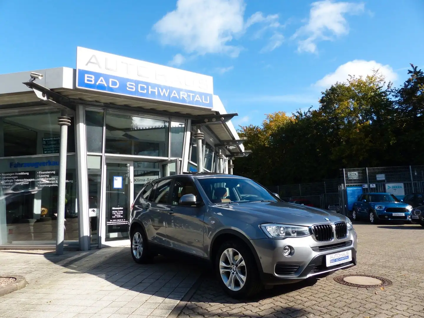 BMW X3 xDrive20d Aut.,Leder,Navi,Pan.-dach,AHK,HUD Schwarz - 1