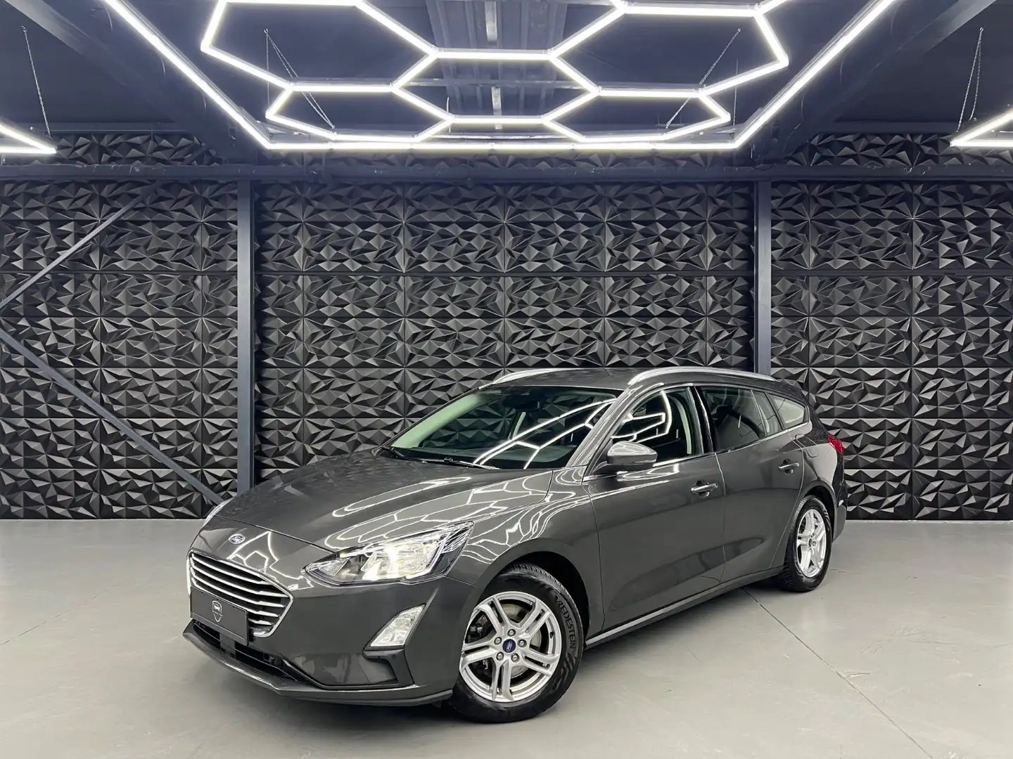 Ford Focus /1HD MwSt/LED/NAVI/KAMERA/ACC +/Sportpaket Gris - 1