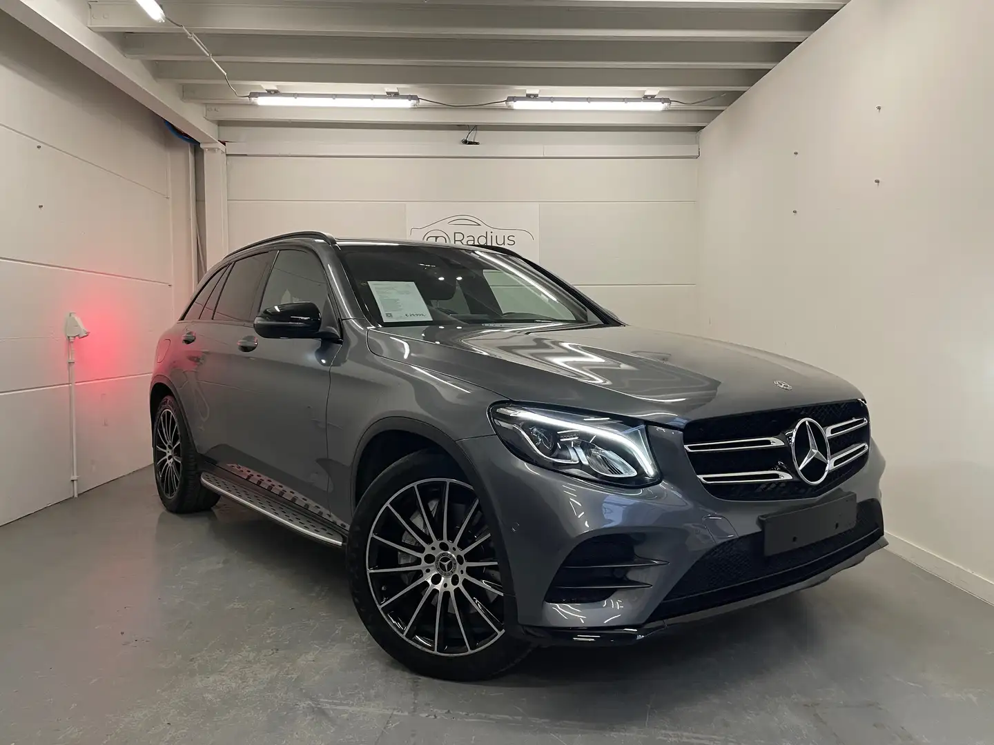 Mercedes-Benz GLC 250 GLC 250 4Matic 9G-TRONIC AMG Line Gris - 2