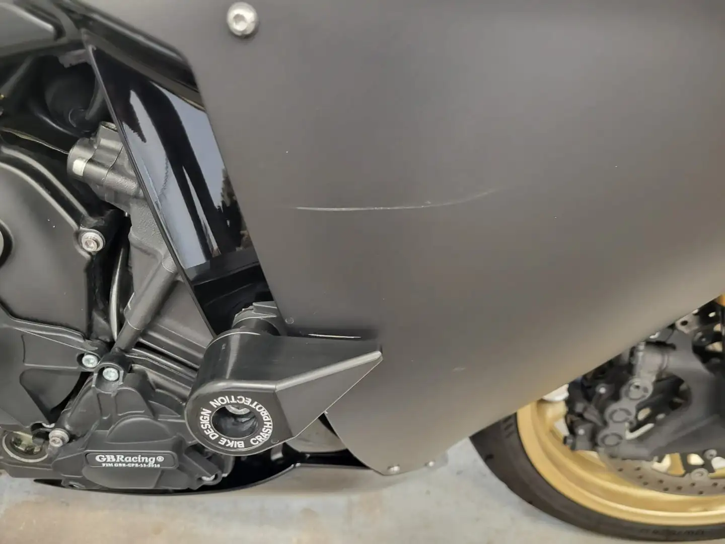 Yamaha YZF-R1 Noir - 2