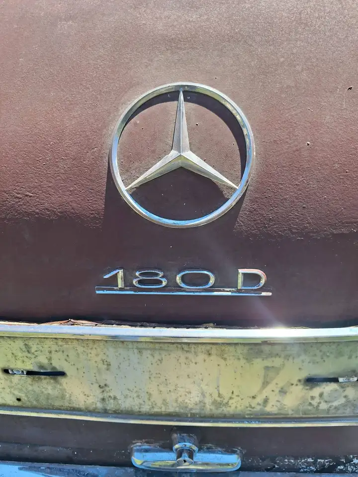 Mercedes-Benz 180 D b, foto 12