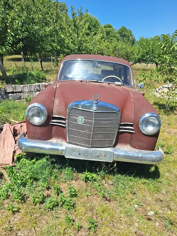 Mercedes-Benz 180 D b, foto 6