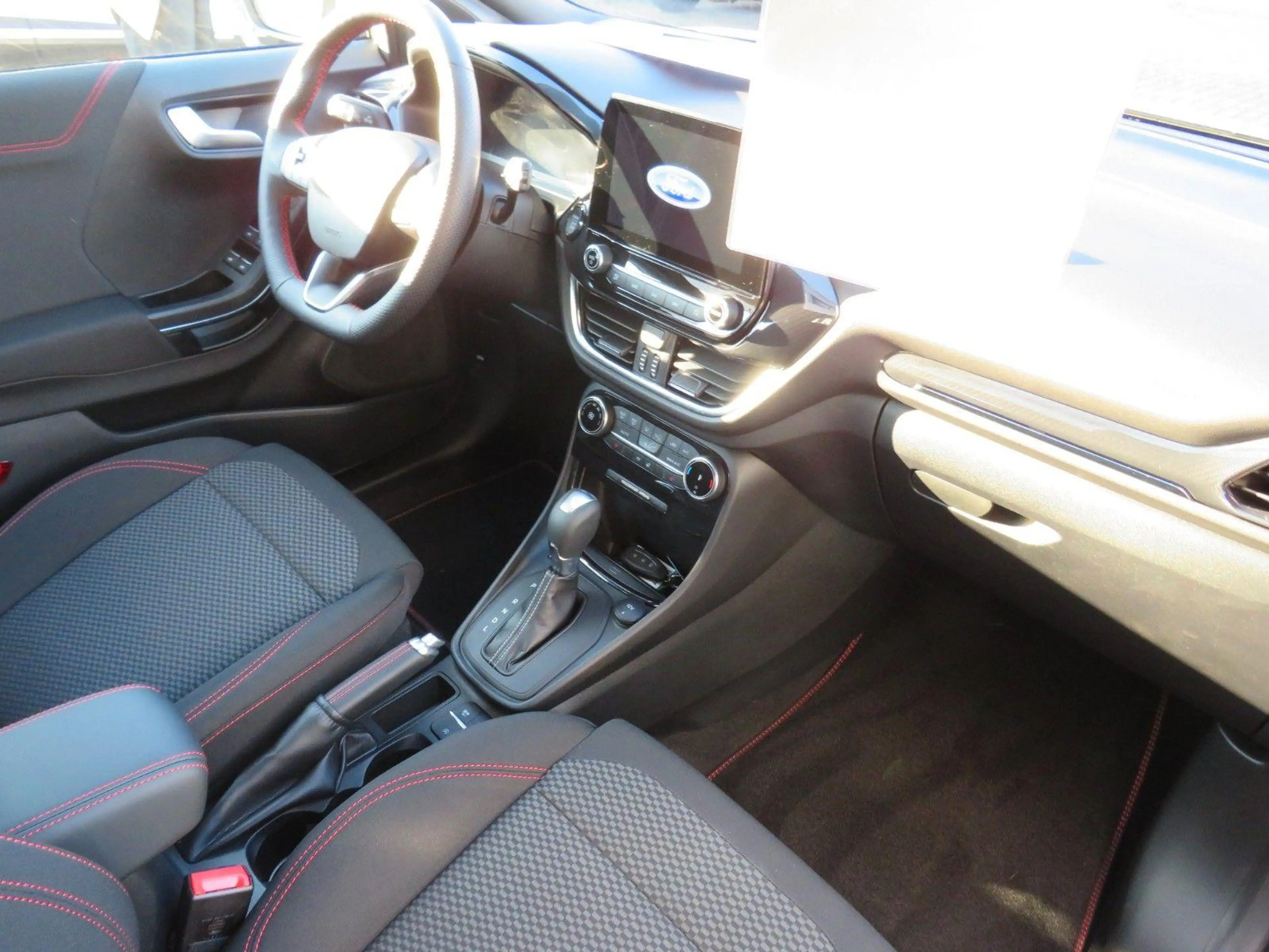 Ford Puma ST-Line, Navigationssystem, Winterpaket — photo 11
