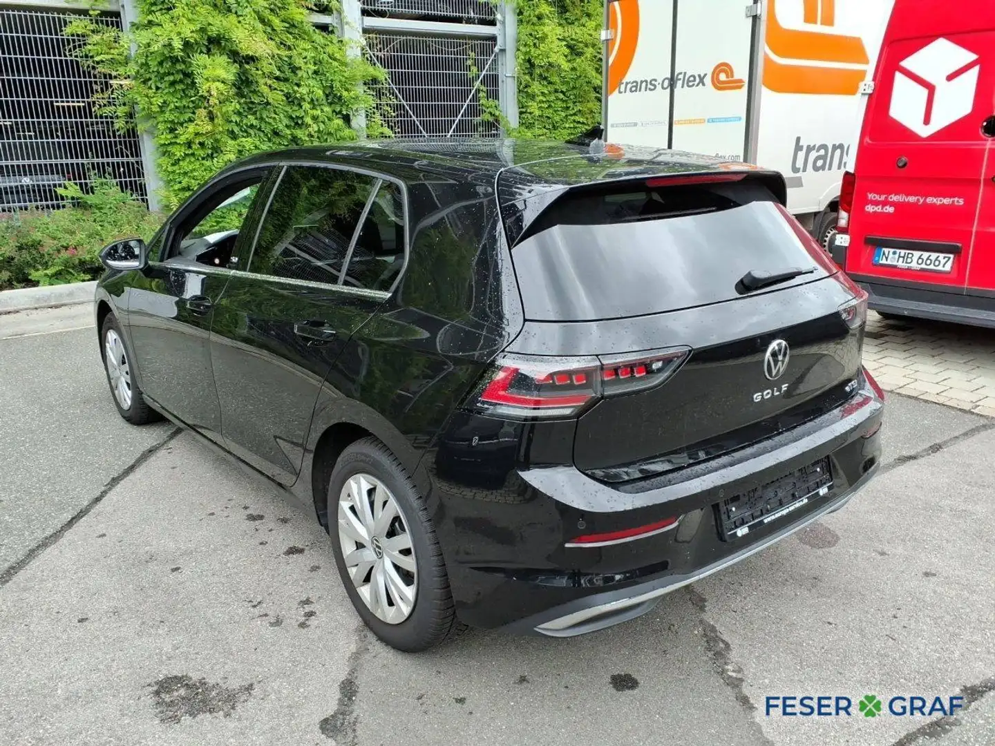 Volkswagen Golf 1.5 TSI Style Edition 50 DSG AHK / Panorama / LED Schwarz - 2