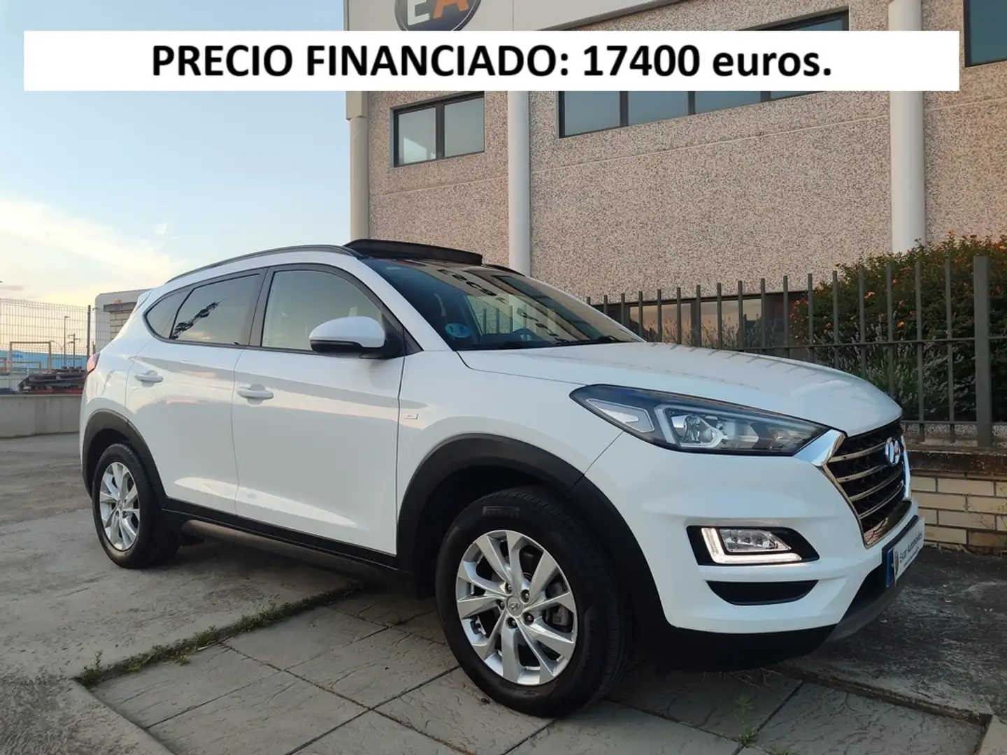 Hyundai TUCSON 1.6CRDI 48V SLE Sky 4x2 Blanco - 1