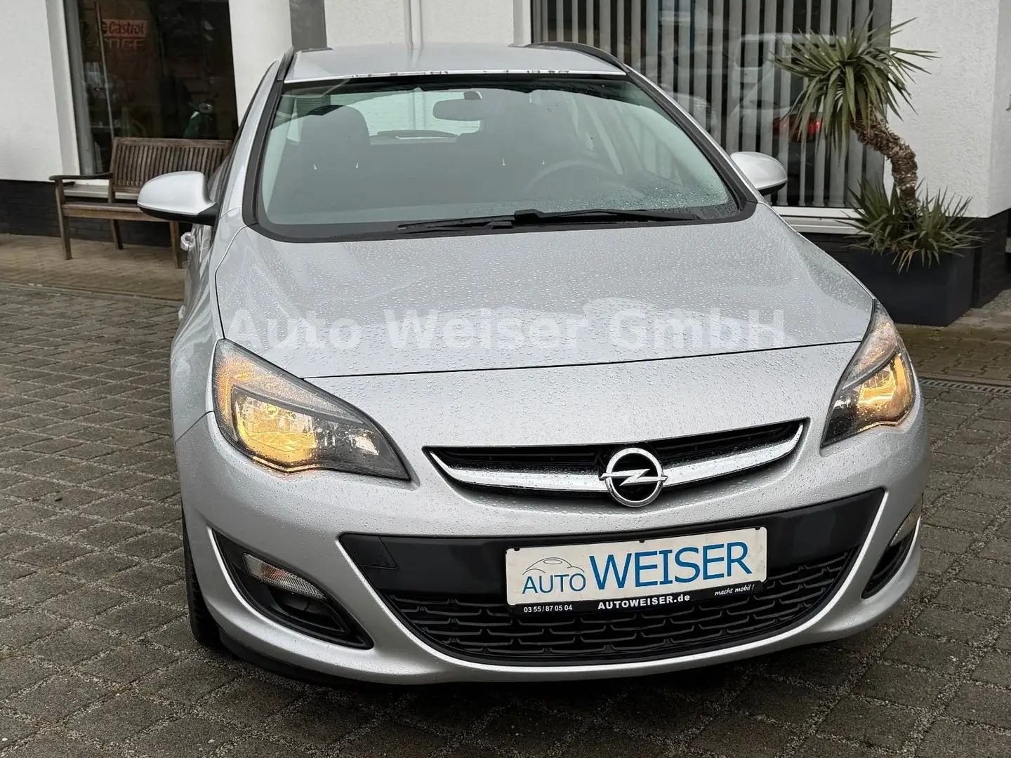 Opel Astra J Sports Tourer Edition Silber - 2