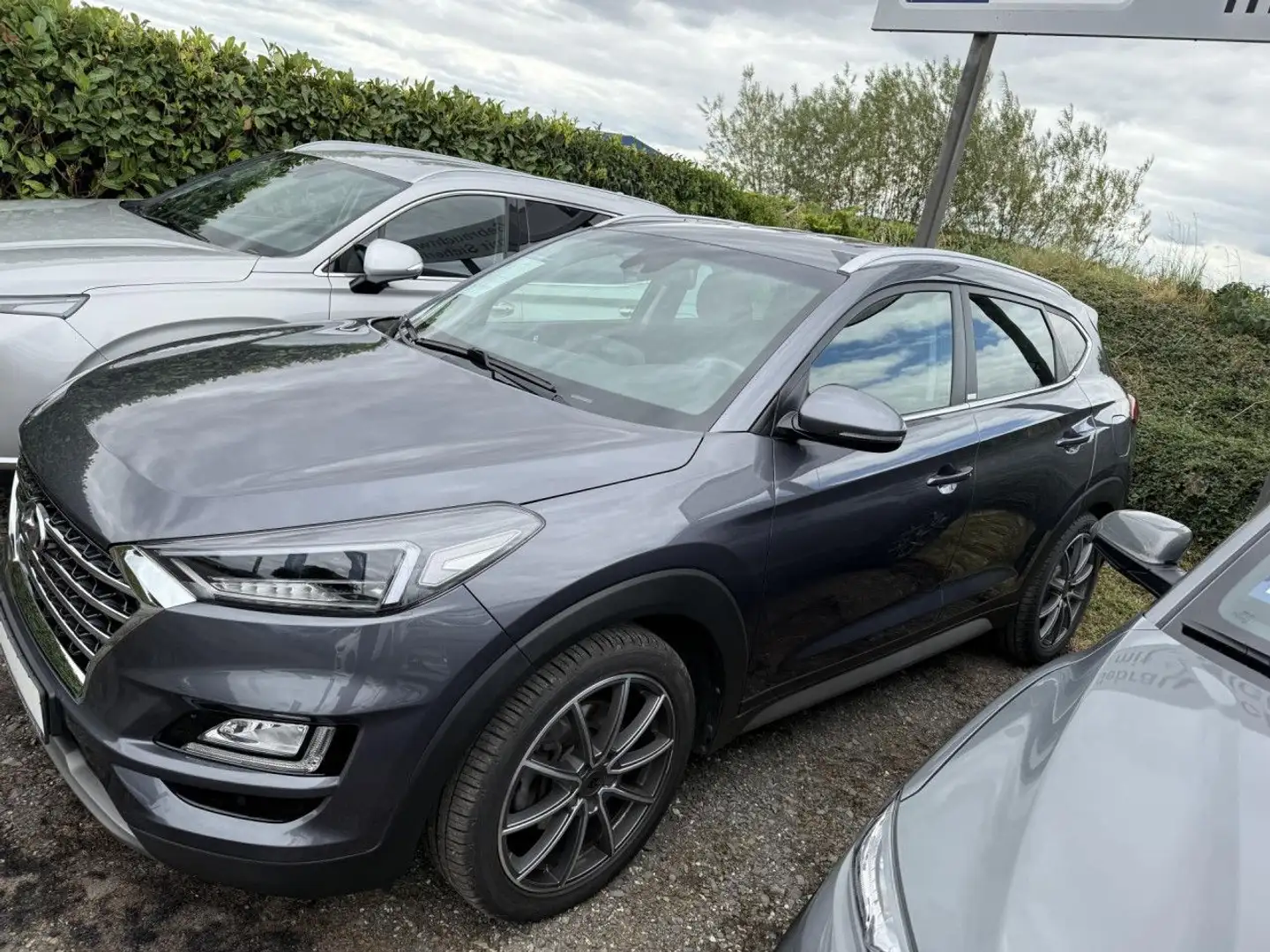 Hyundai TUCSON FL MJ20 1.6 GDi Turbo M/T 2WD Sonderedition Grau - 2