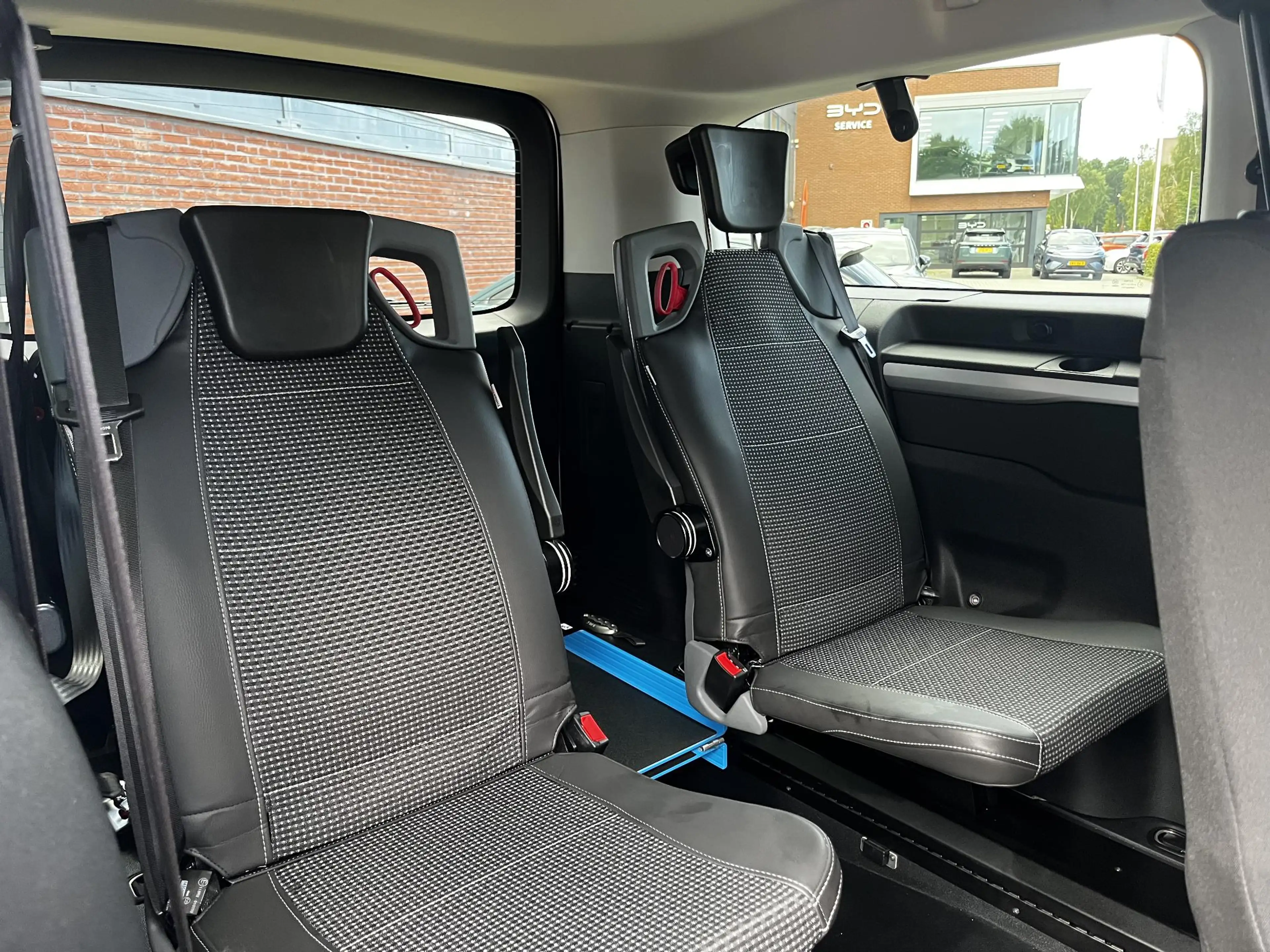 Toyota Proace Electric Verso Long L2 Extra Range Dynamic 75 kWh — photo 10