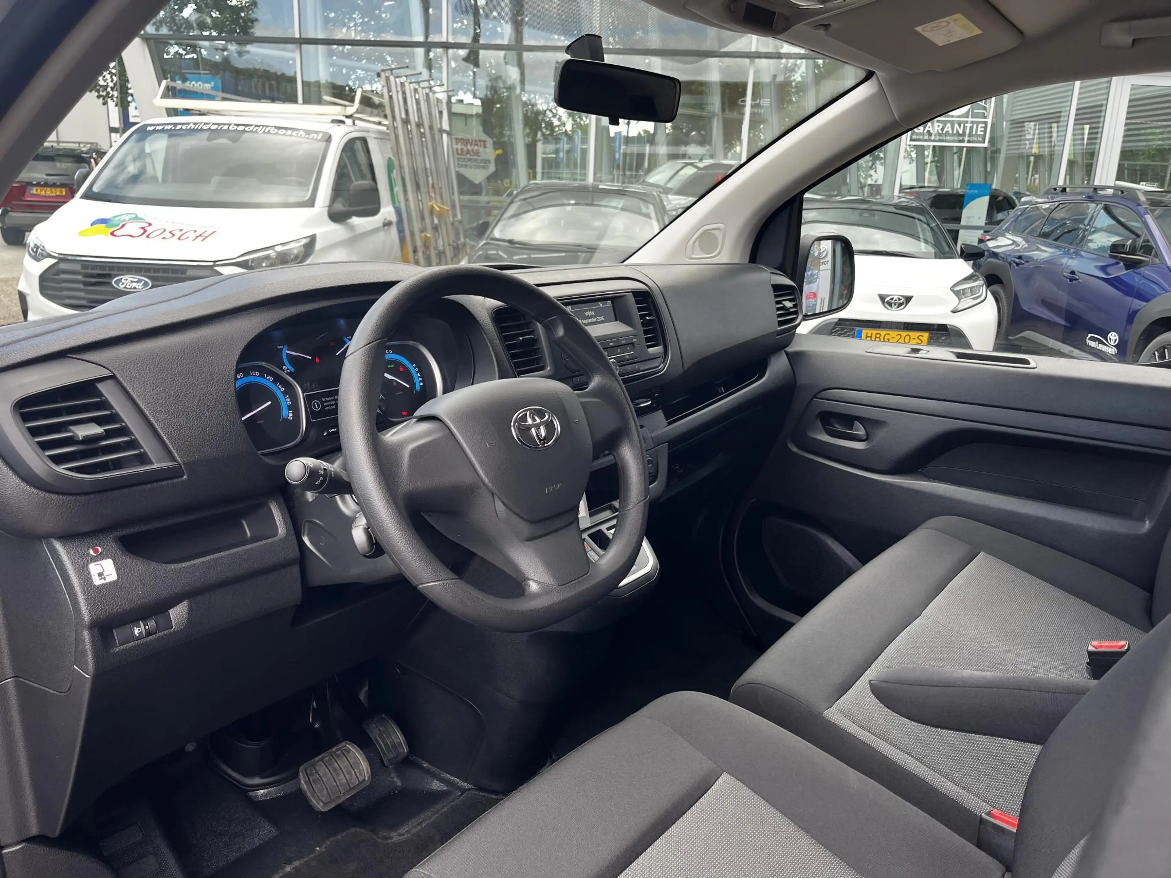 Toyota Proace Electric Verso Long L2 Extra Range Dynamic 75 kWh — photo 2